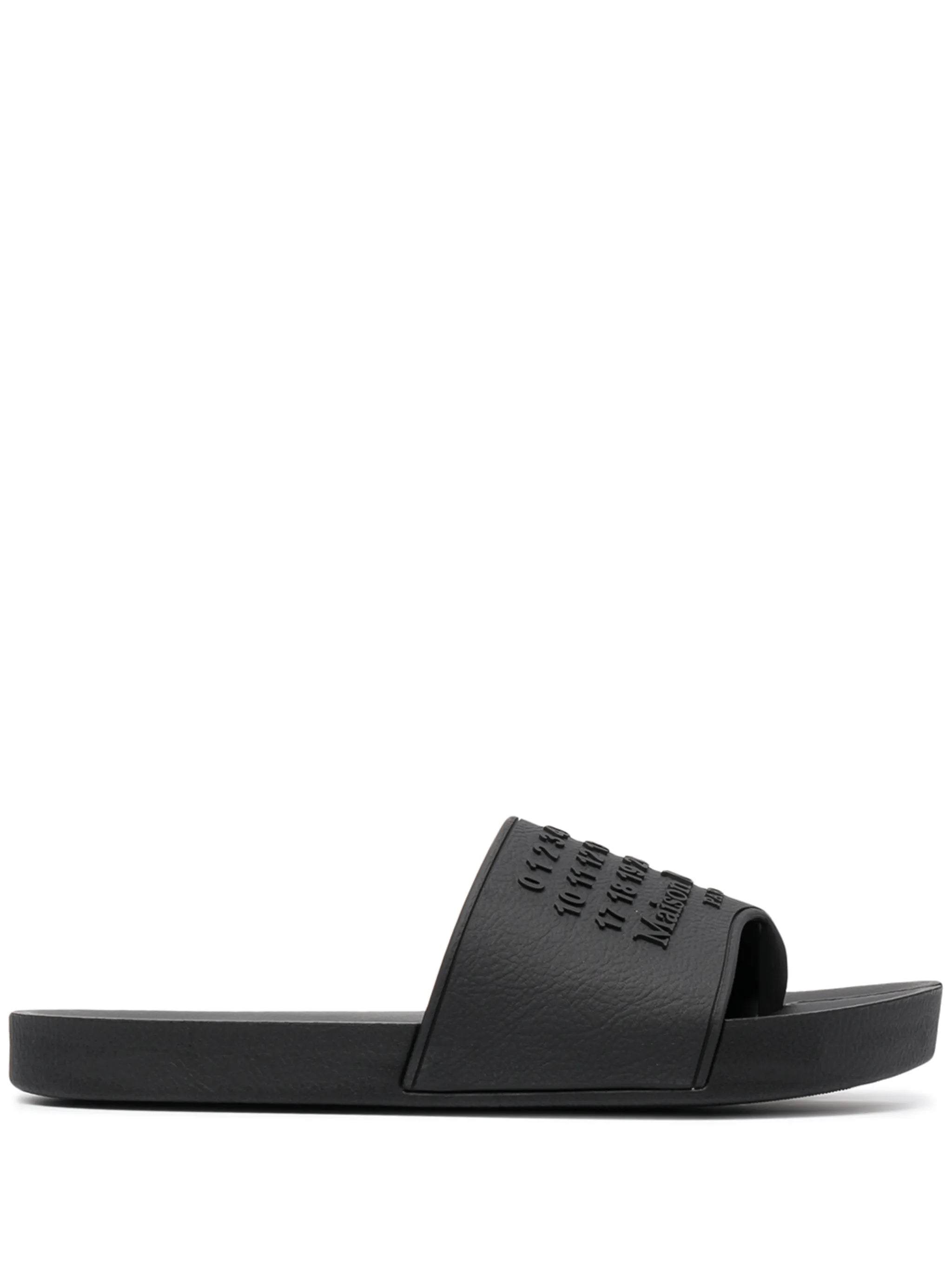 Tabi logo-embossed slides