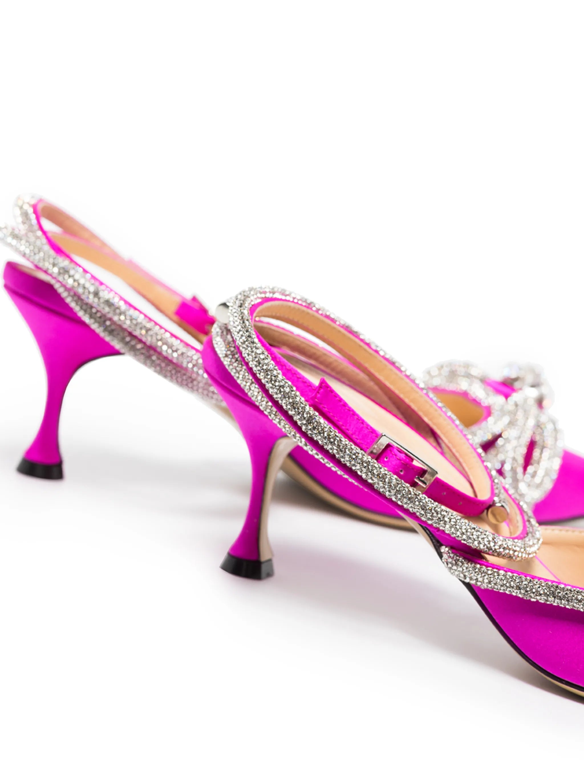 bow-detail pointed pumps