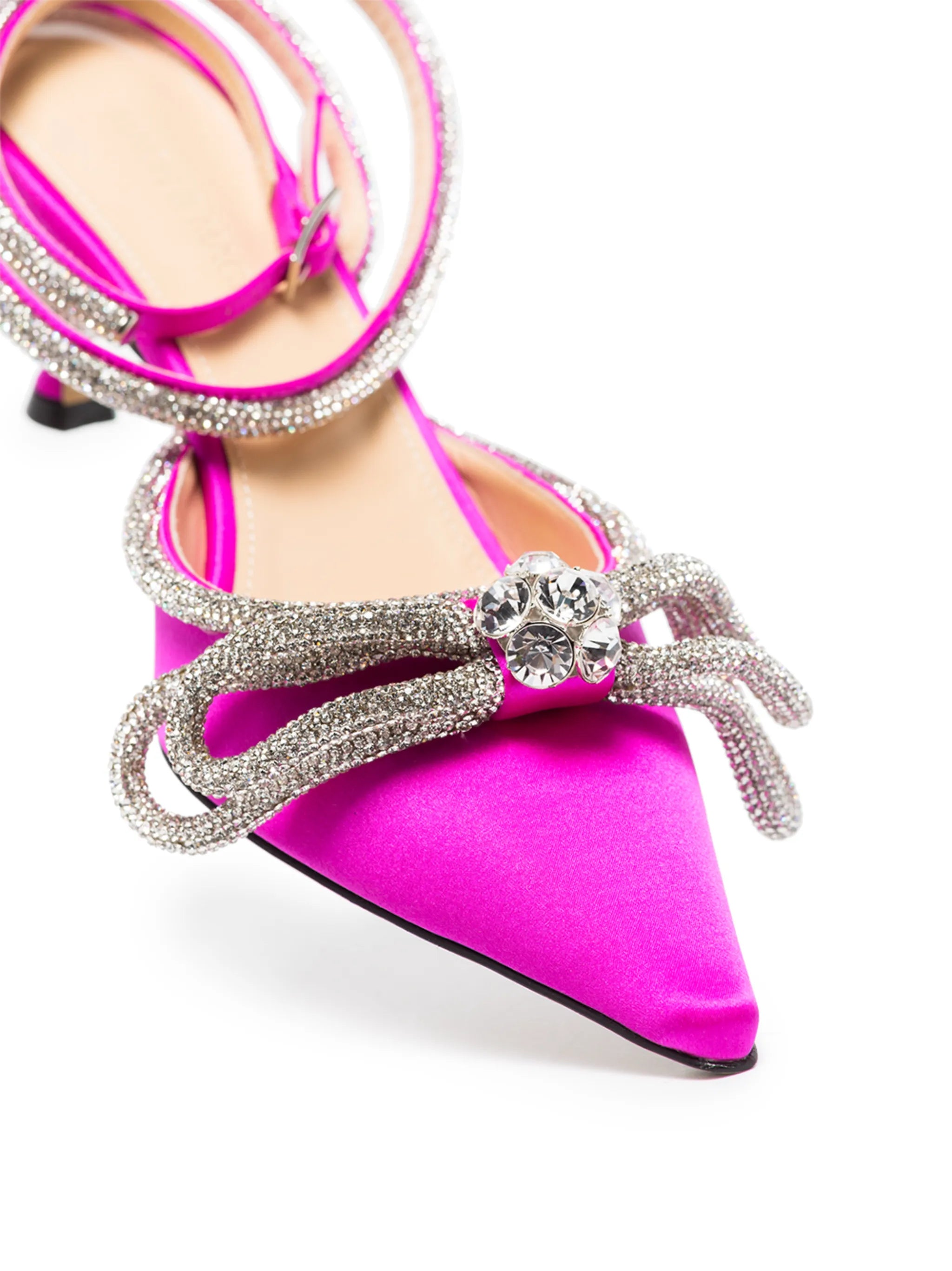 bow-detail pointed pumps