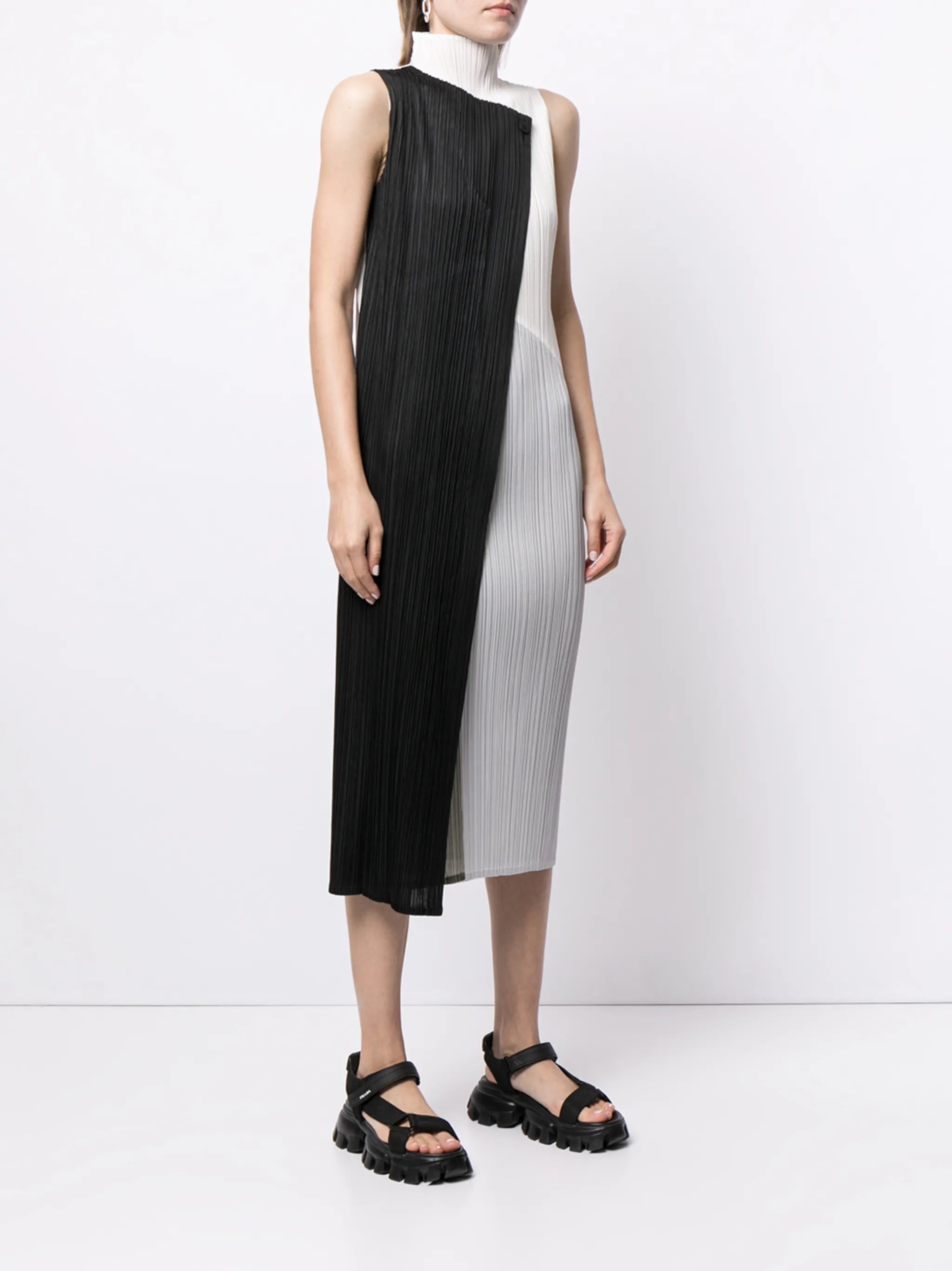 Collage plisse-effect dress
