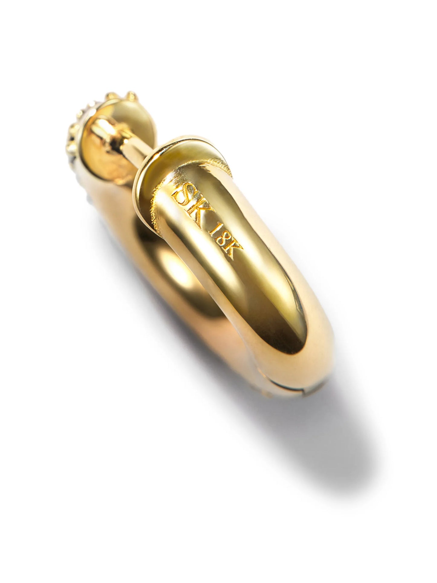 18kt yellow gold single hoop earring