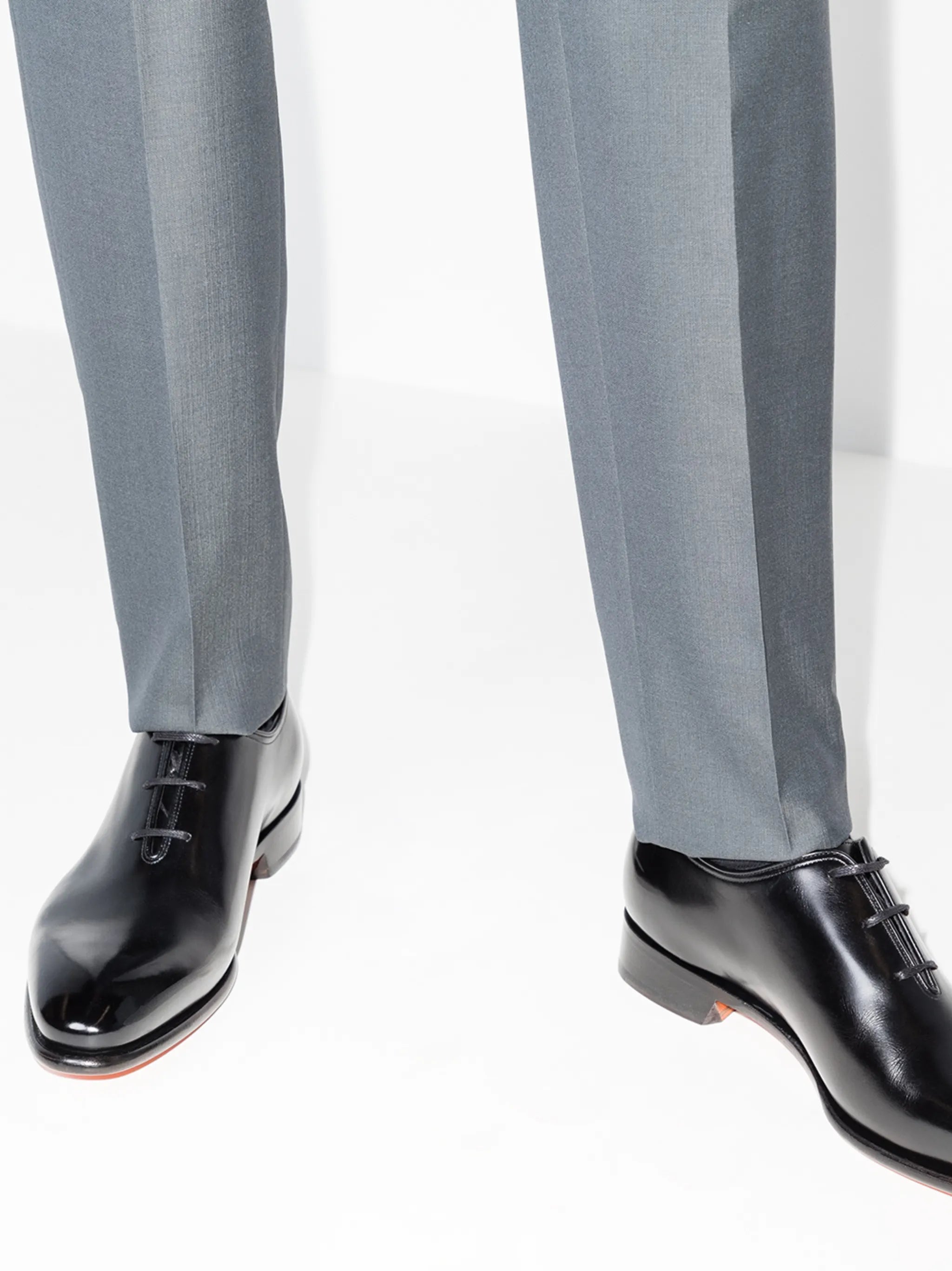Oxford lace-up shoes