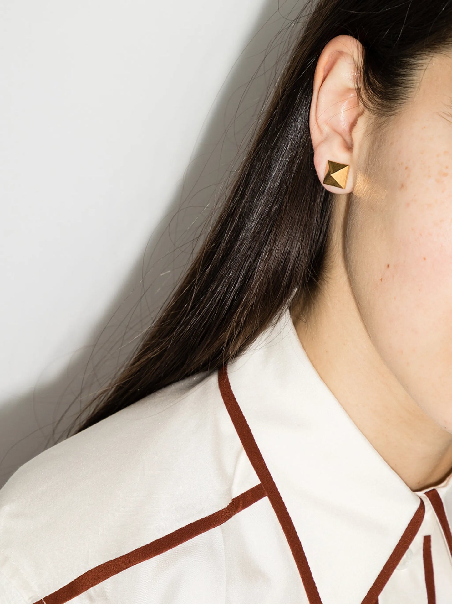 Rockstud stud earrings