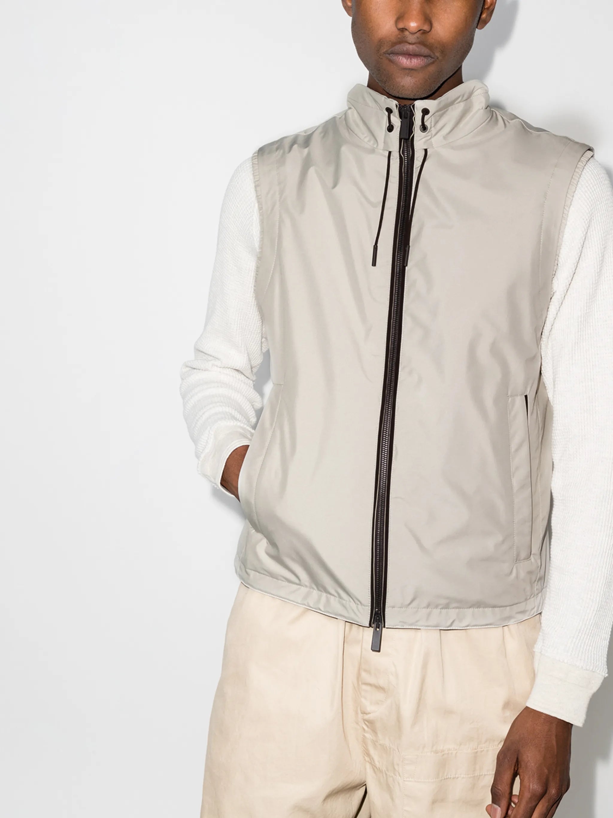 leather-trim zip-up gilet