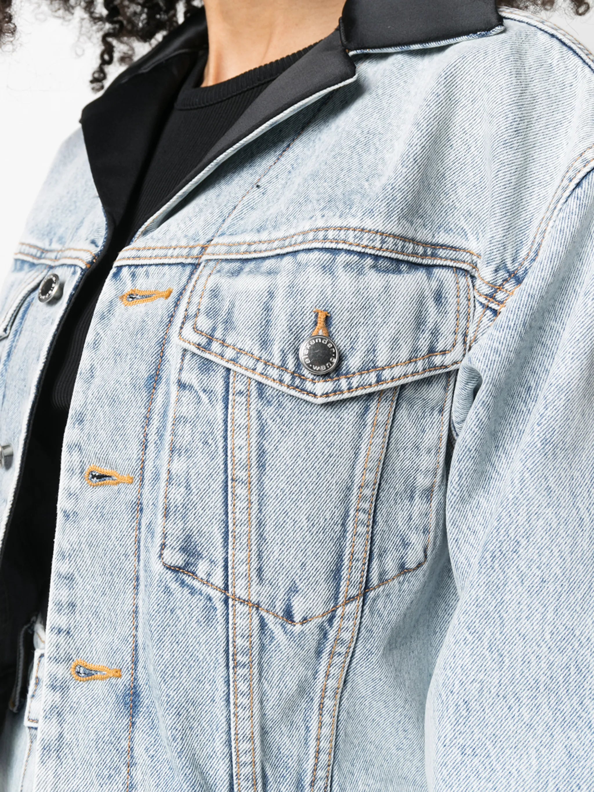 peak-lapels cropped denim jacket