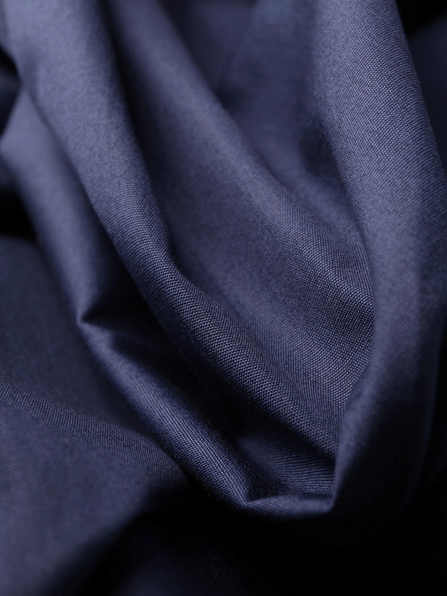 pleated-detailing sleeveless shirtdress