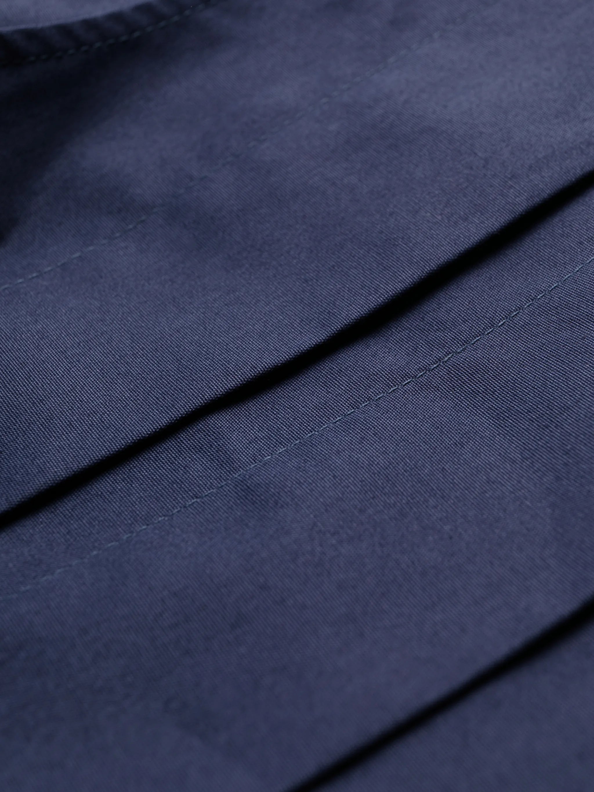 pleated-detailing sleeveless shirtdress