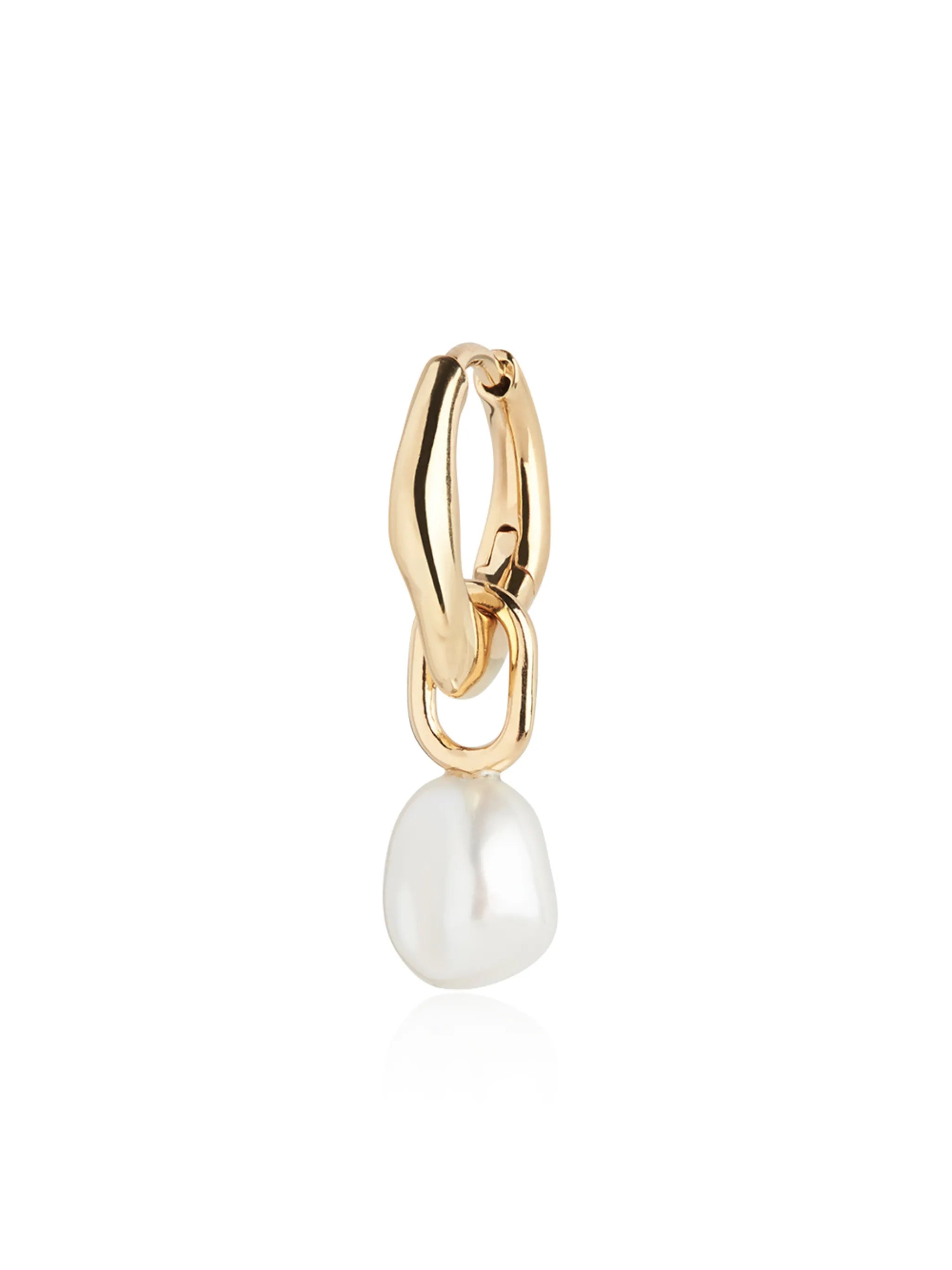 Vento pearl-pendant huggie earring
