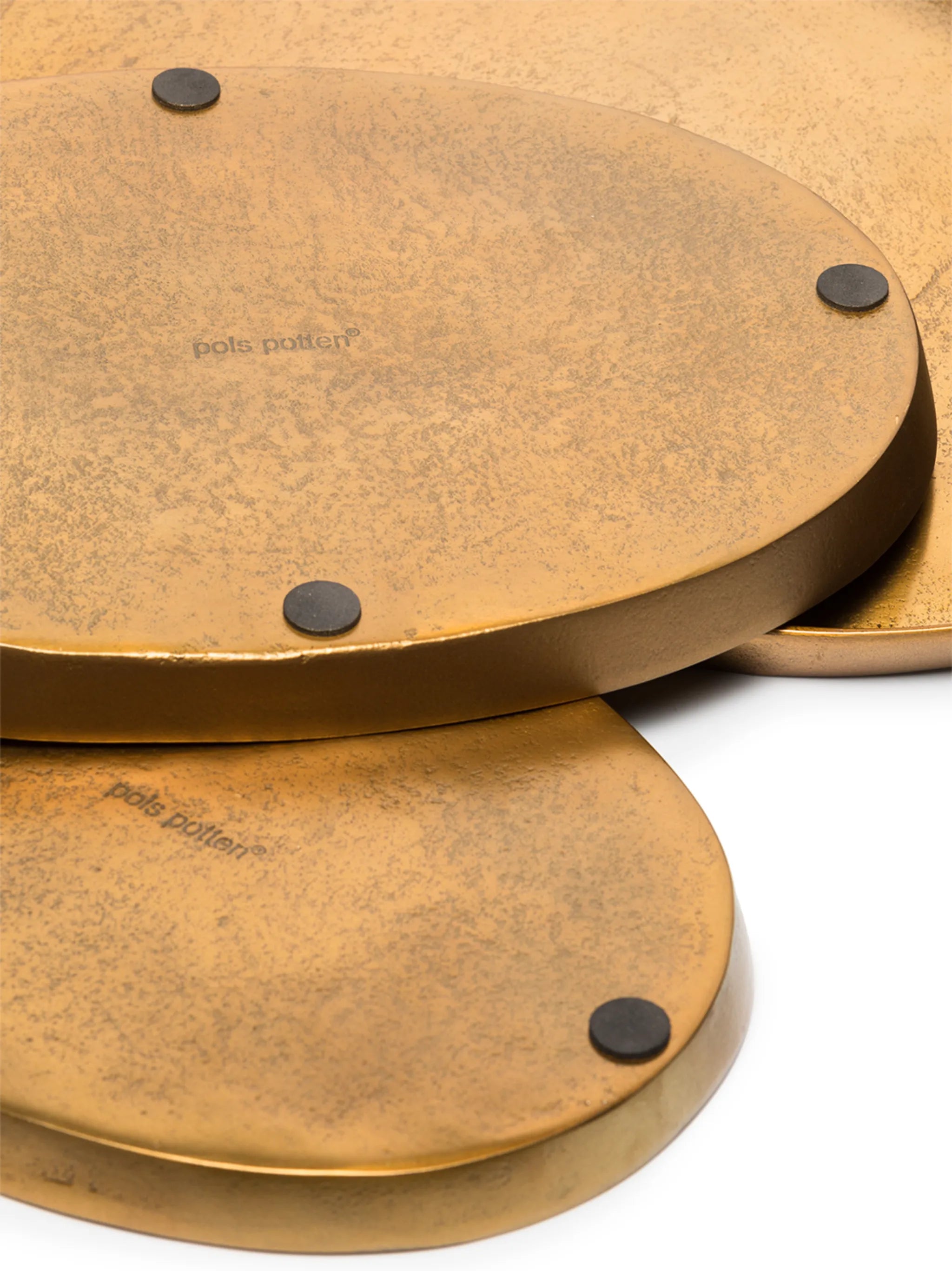 oval-shape set of three platters