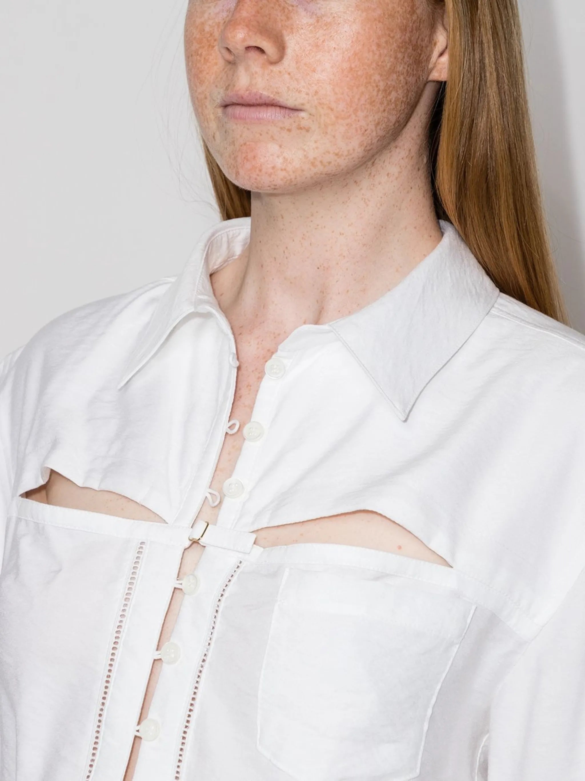 La chemise Nappe cut-out shirt