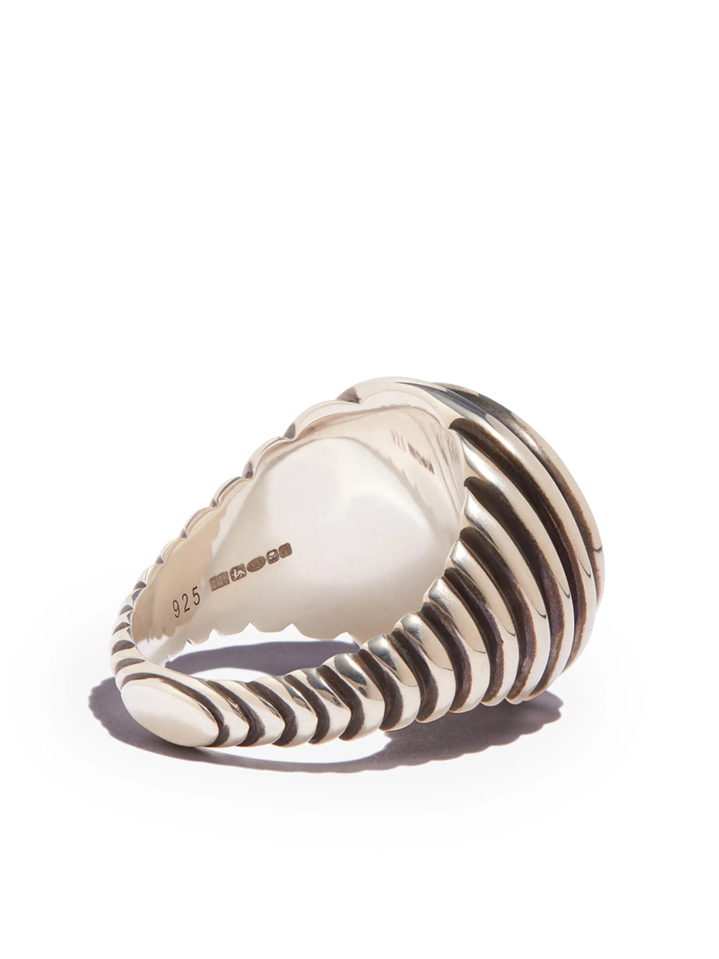 Lira oval ring