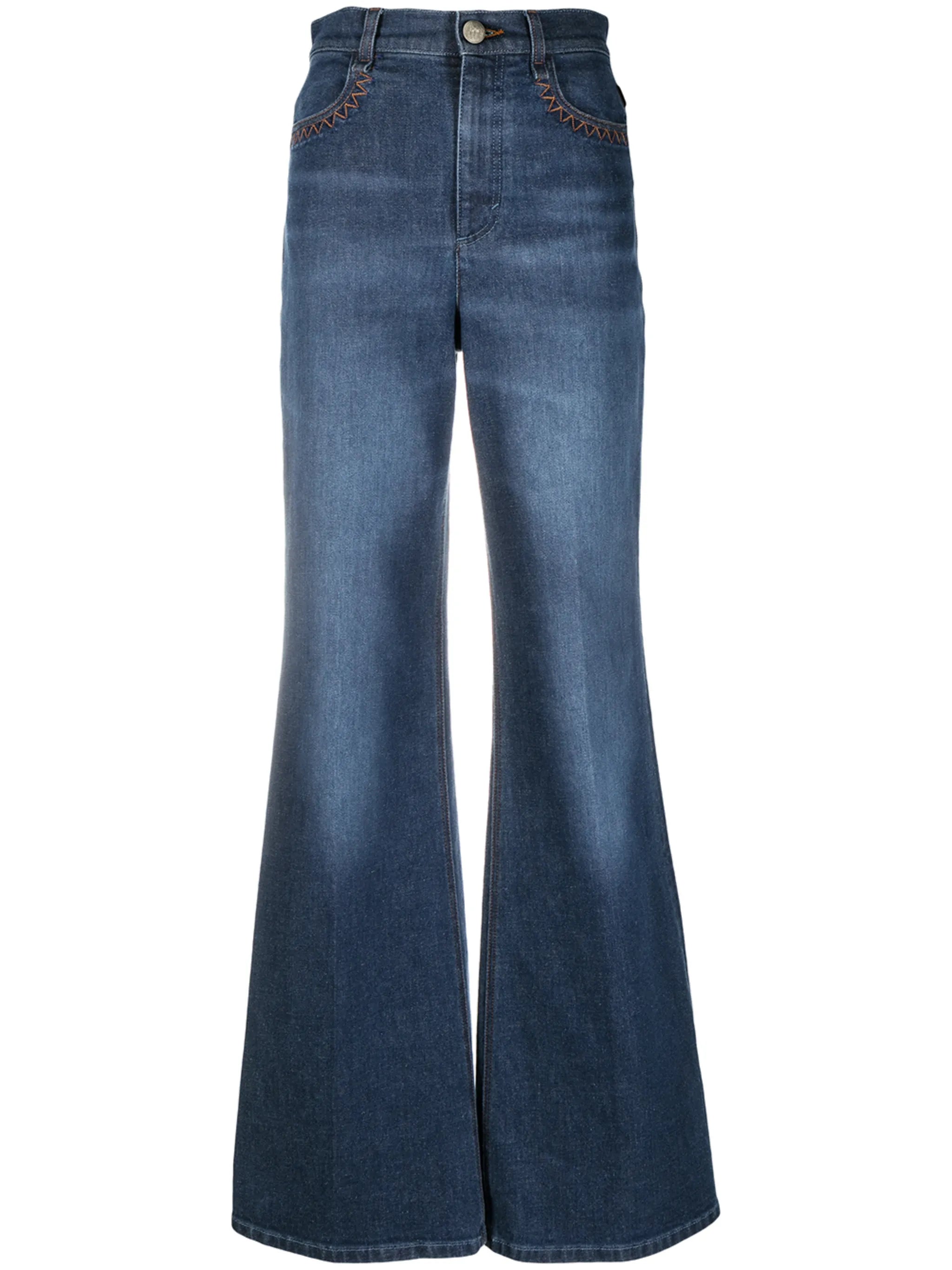 jeans acampanados con tiro alto