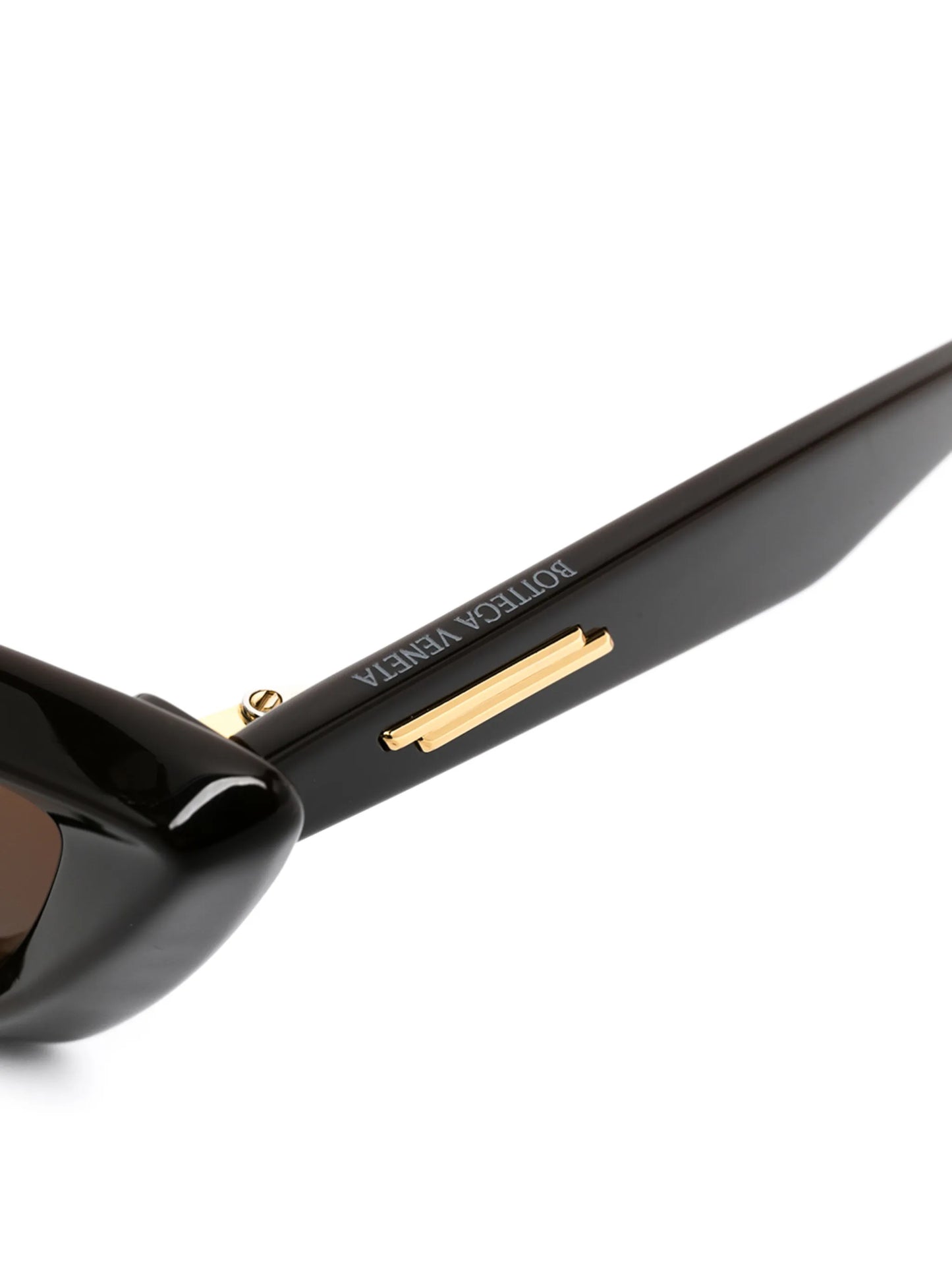 cat-eye sunglasses