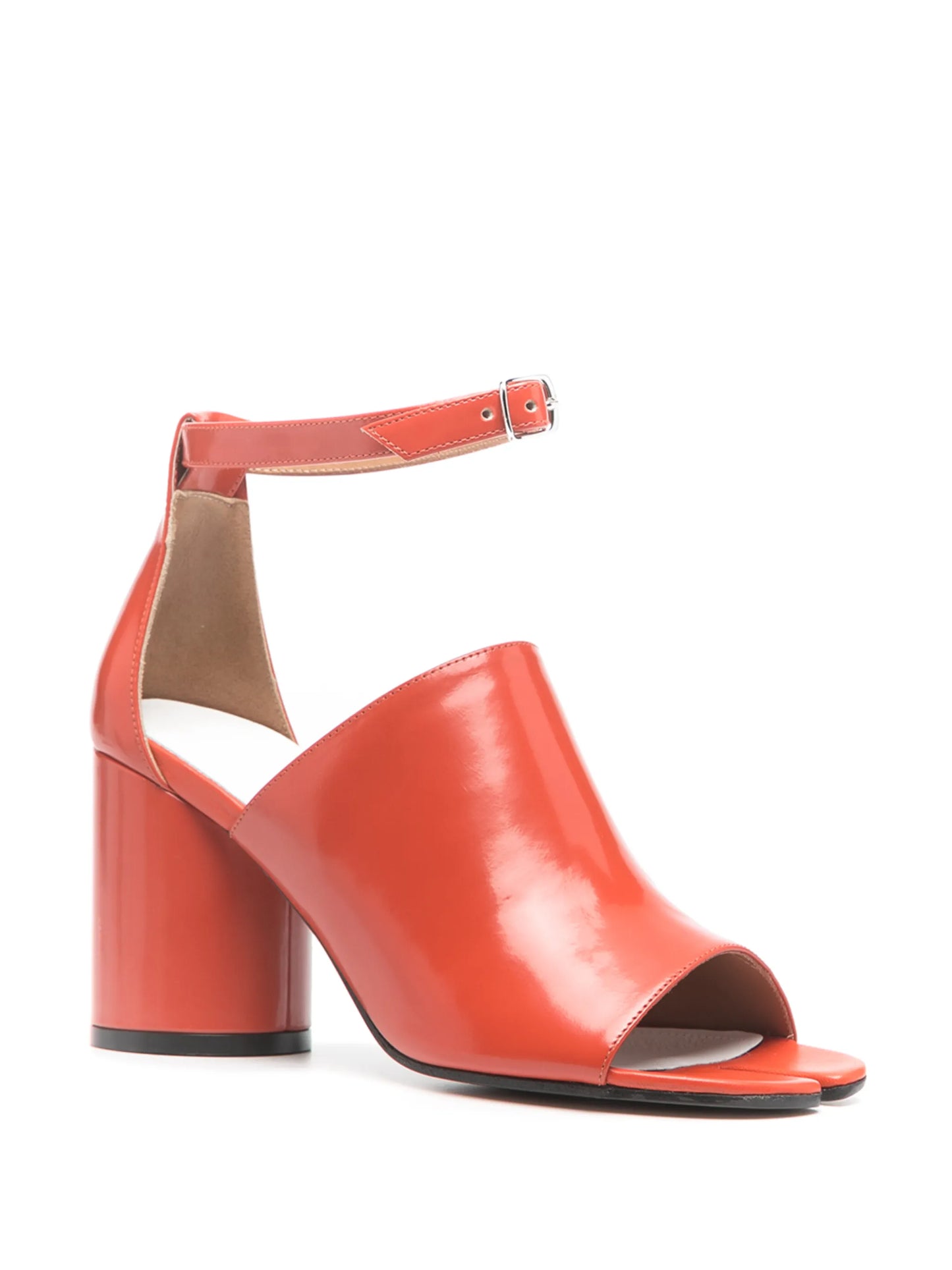 Tabi-toe sandals