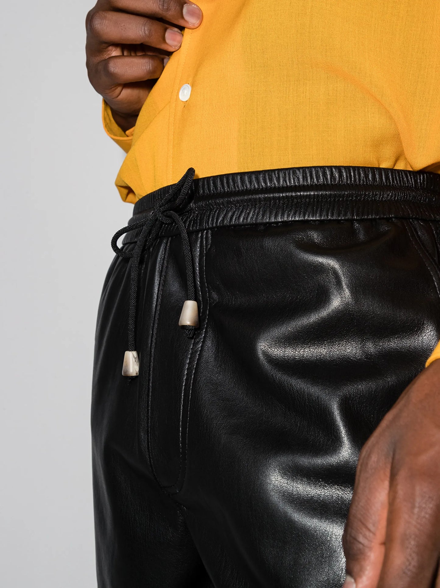drawstring vegan leather Bermuda shorts
