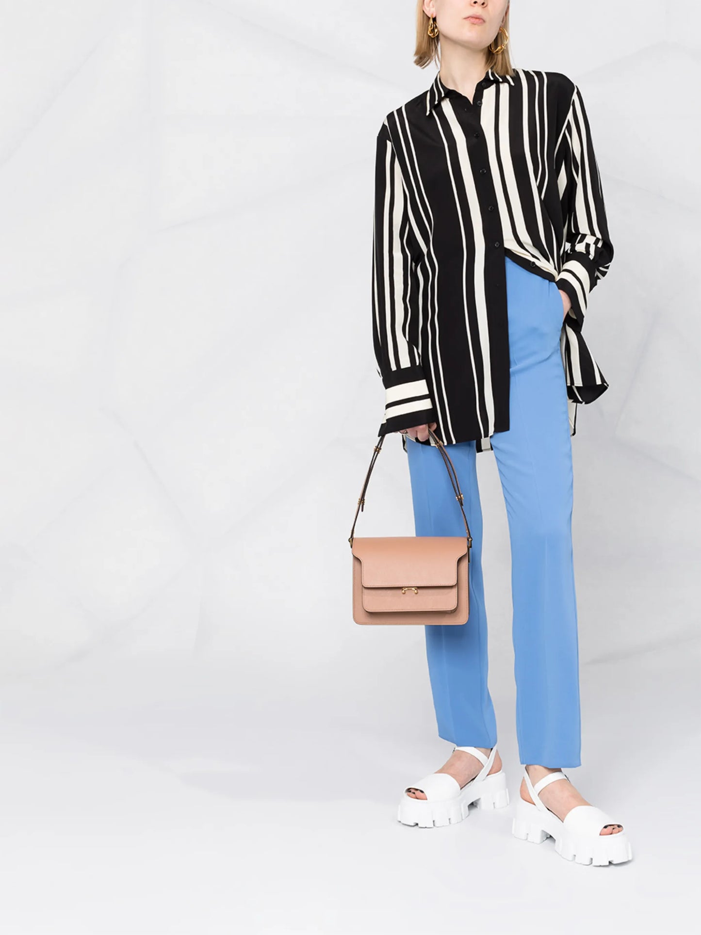 Trunk multi-pocket shoulder bag
