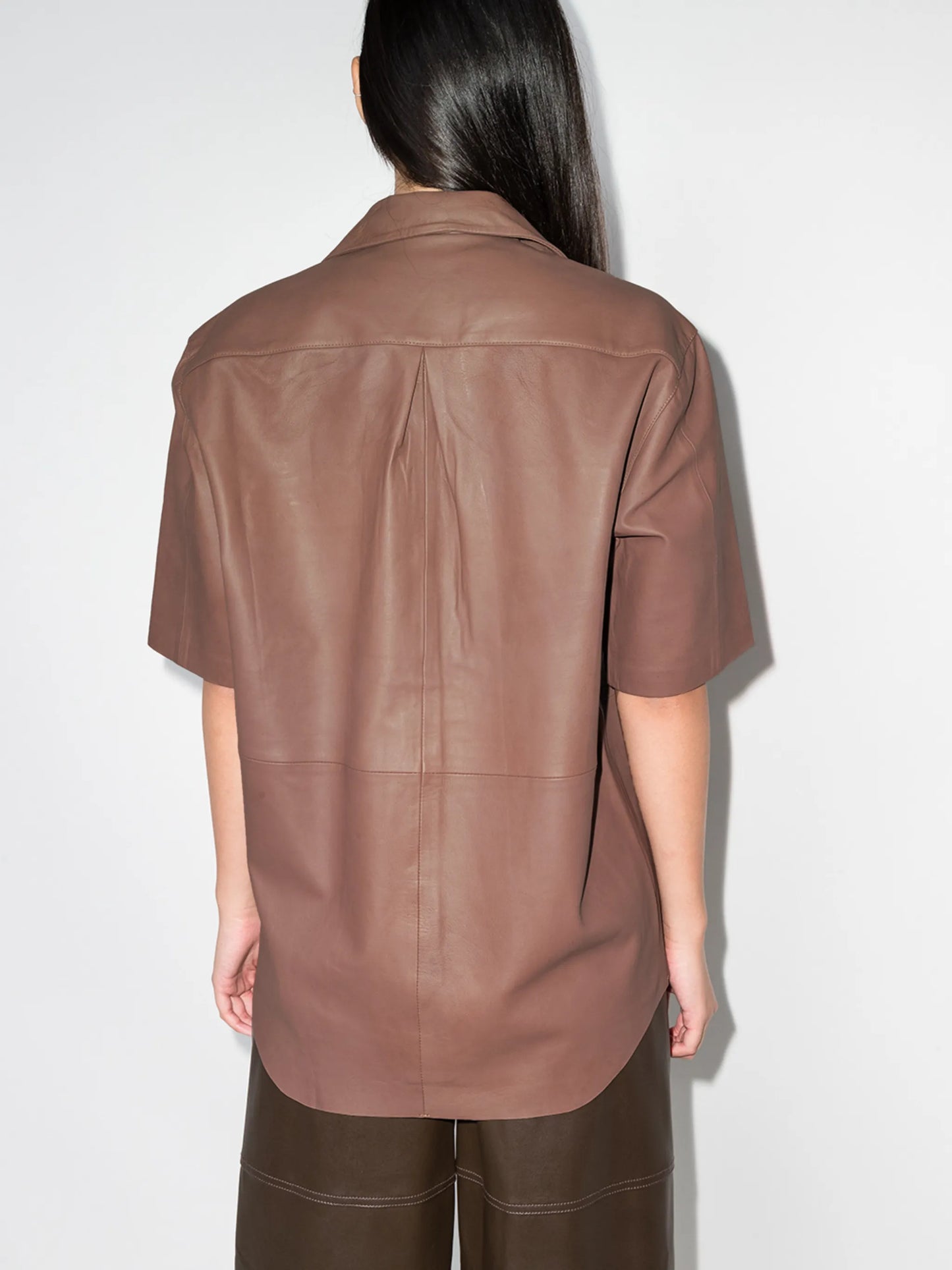 Jocy short-sleeve leather shirt