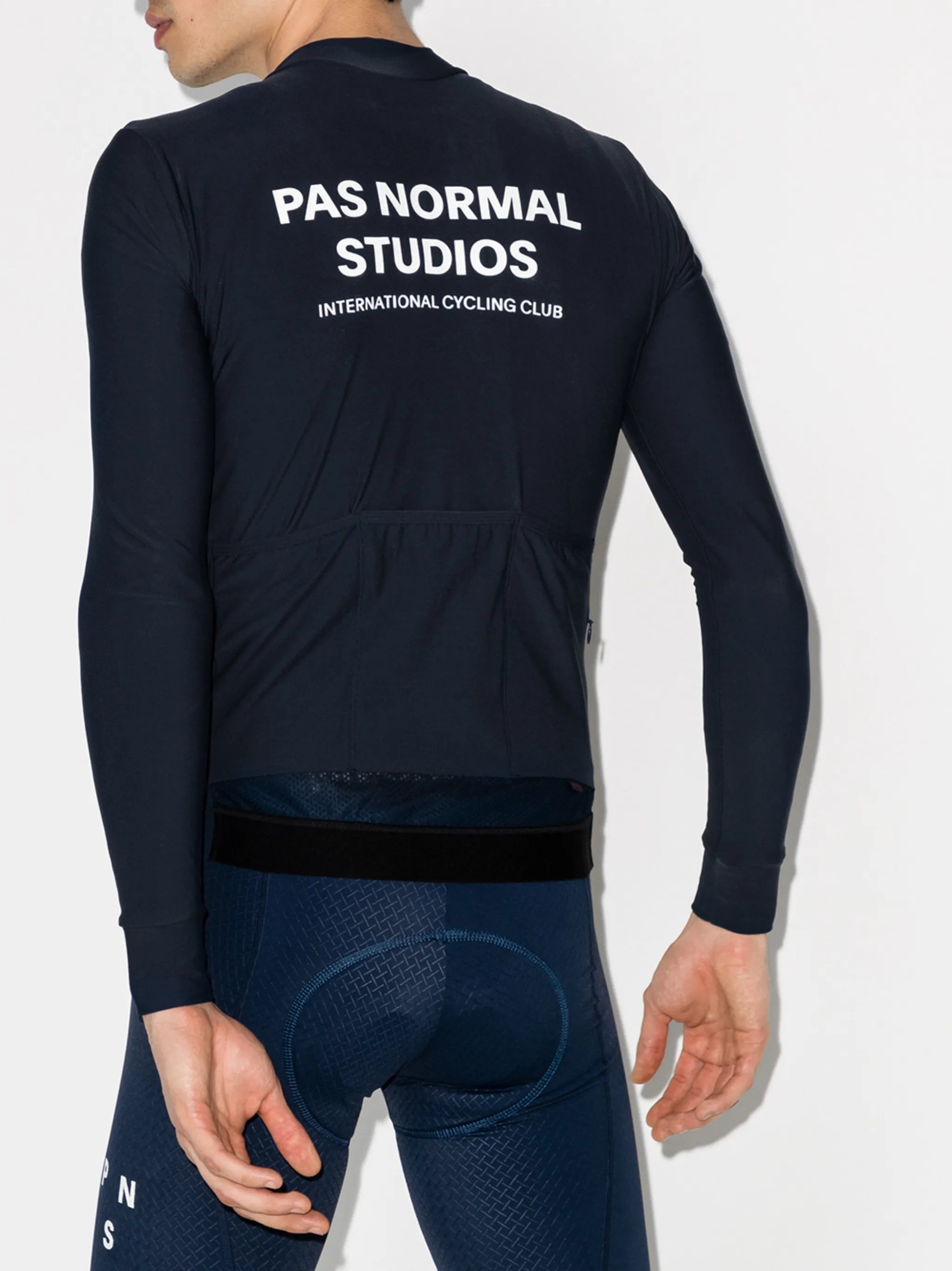 Defend jersey top