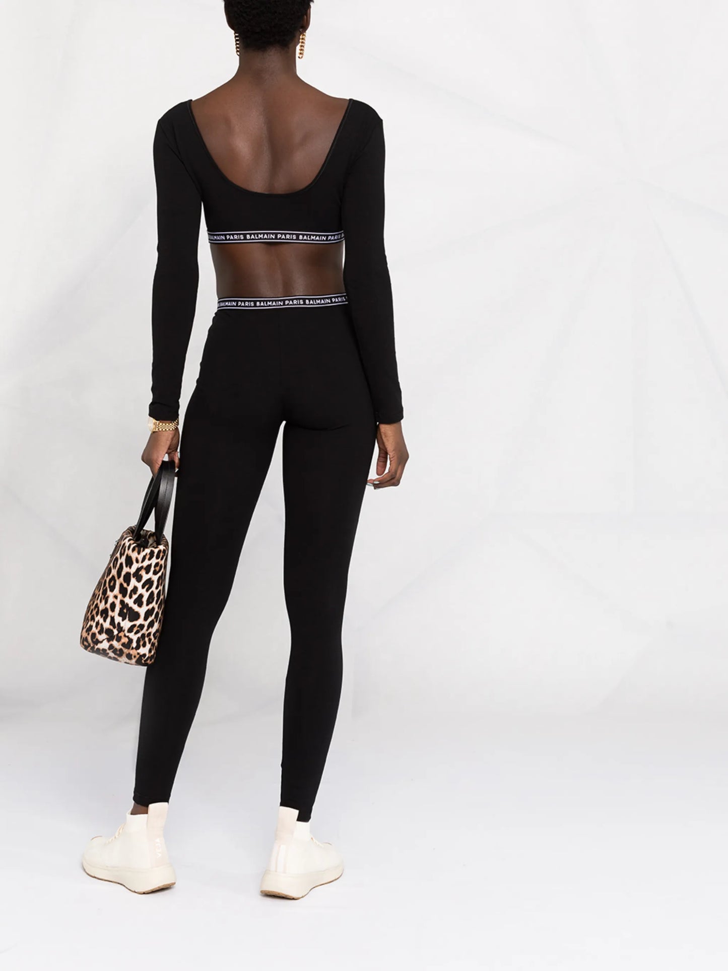 logo trim cropped top