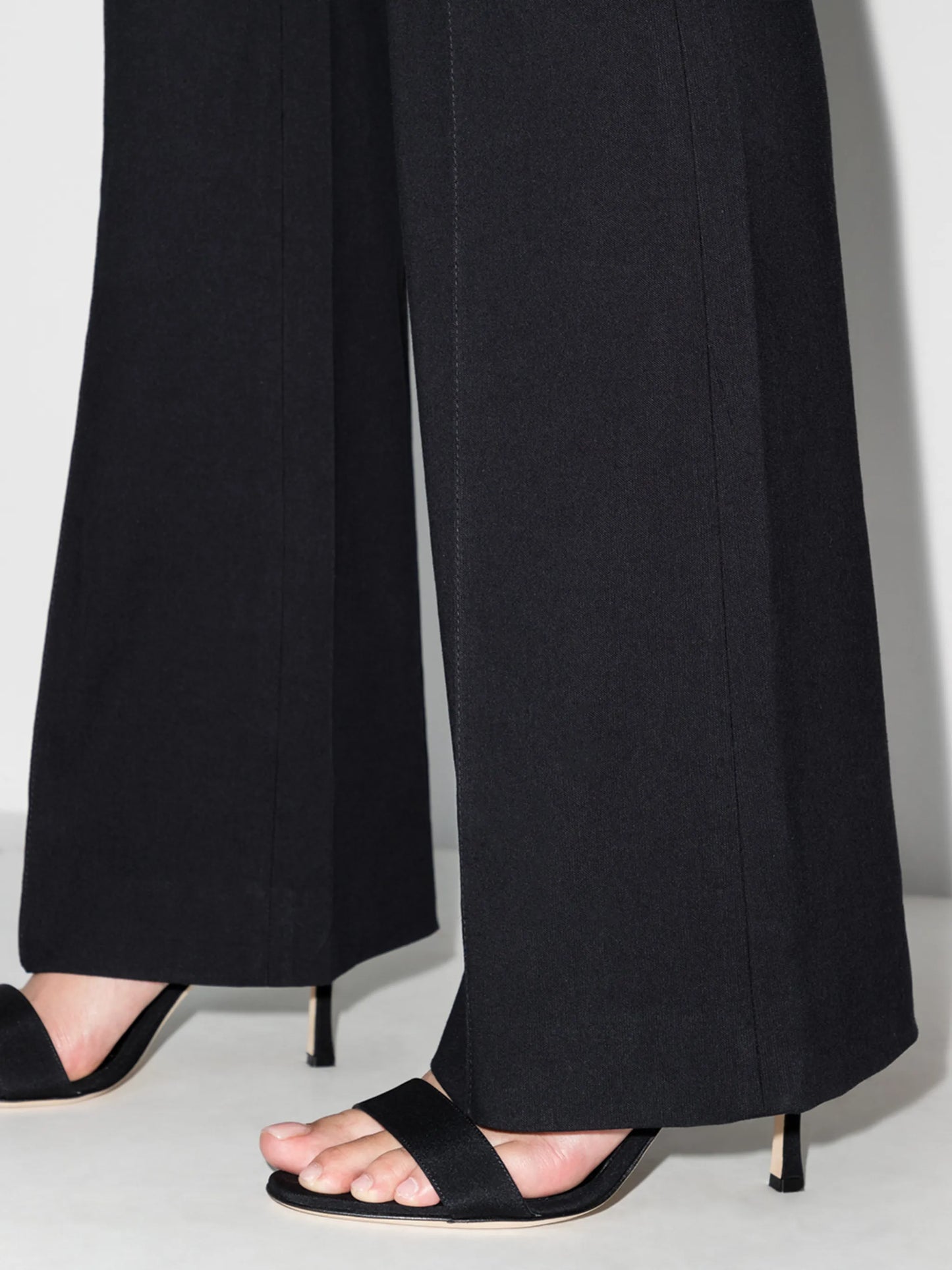 Liveliyo flared high-waisted trousers