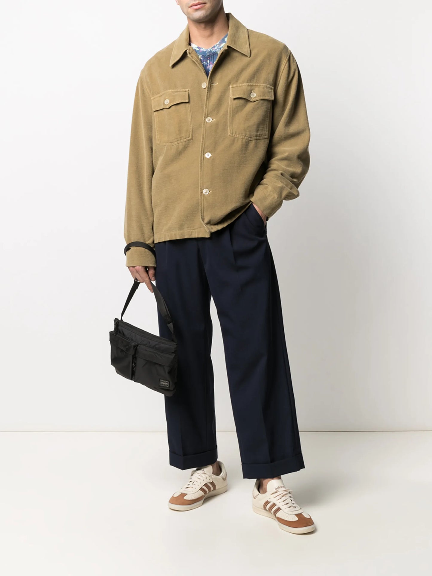 Force shoulder bag