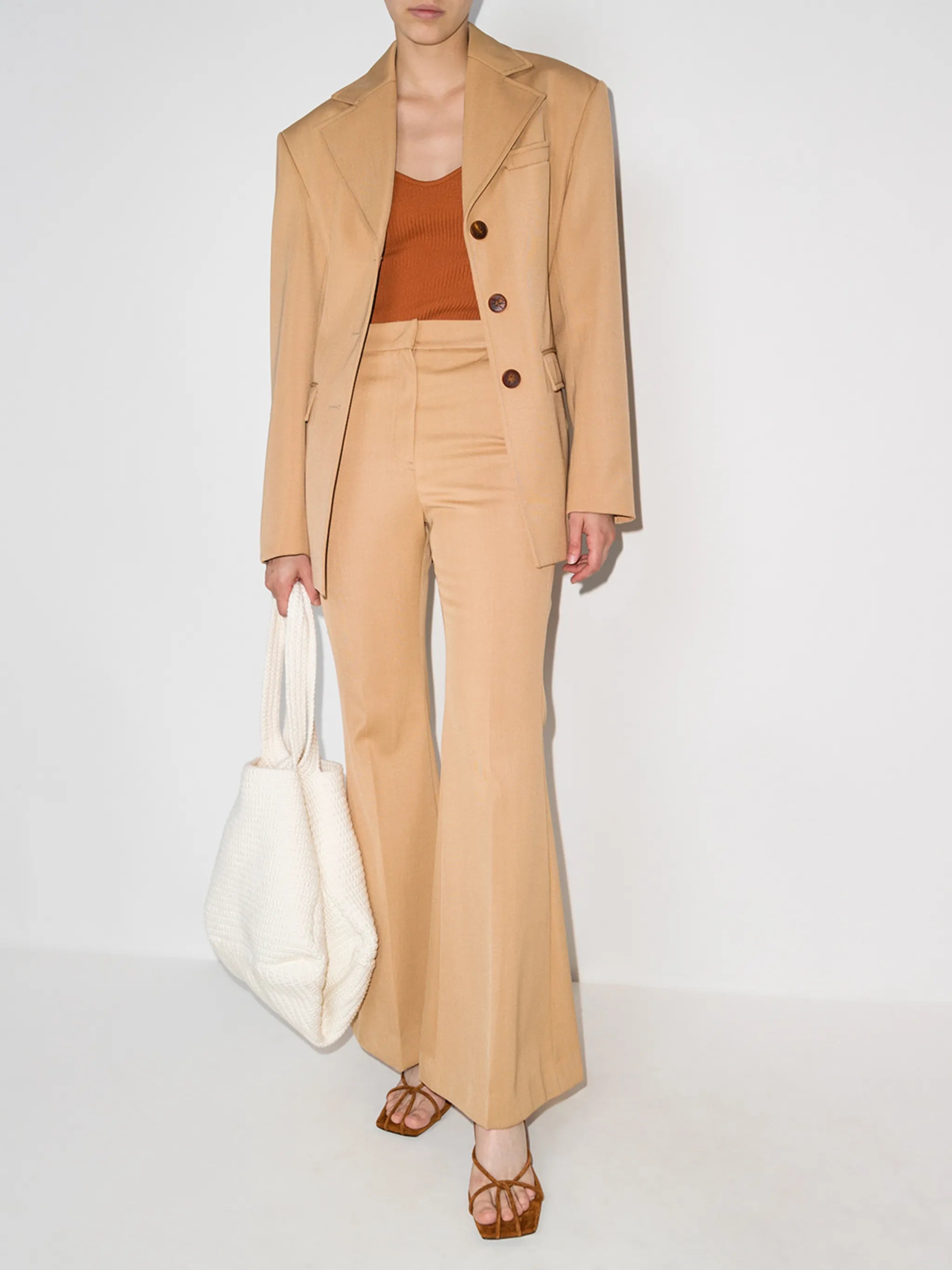 bell-bottom trousers