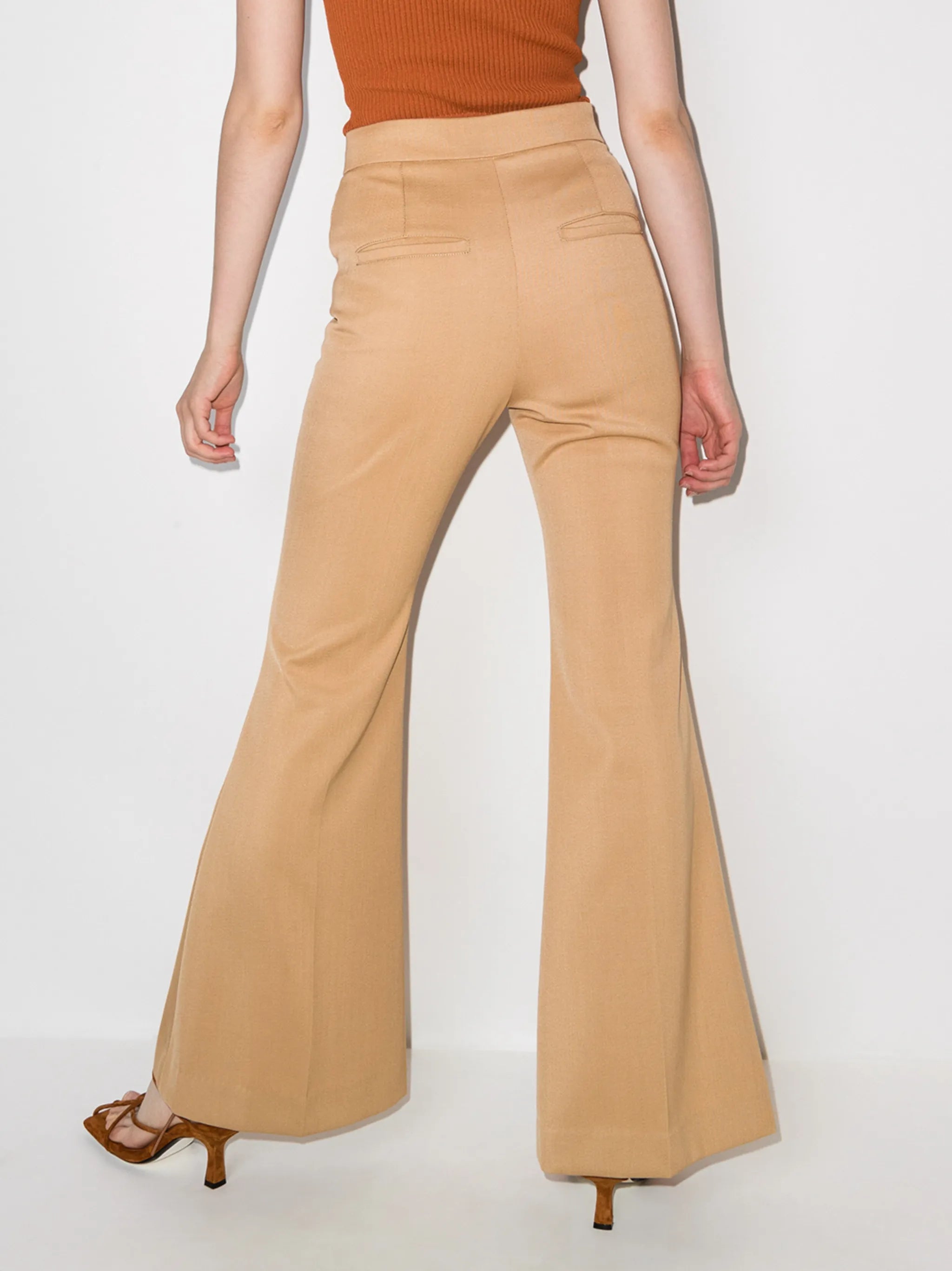 bell-bottom trousers