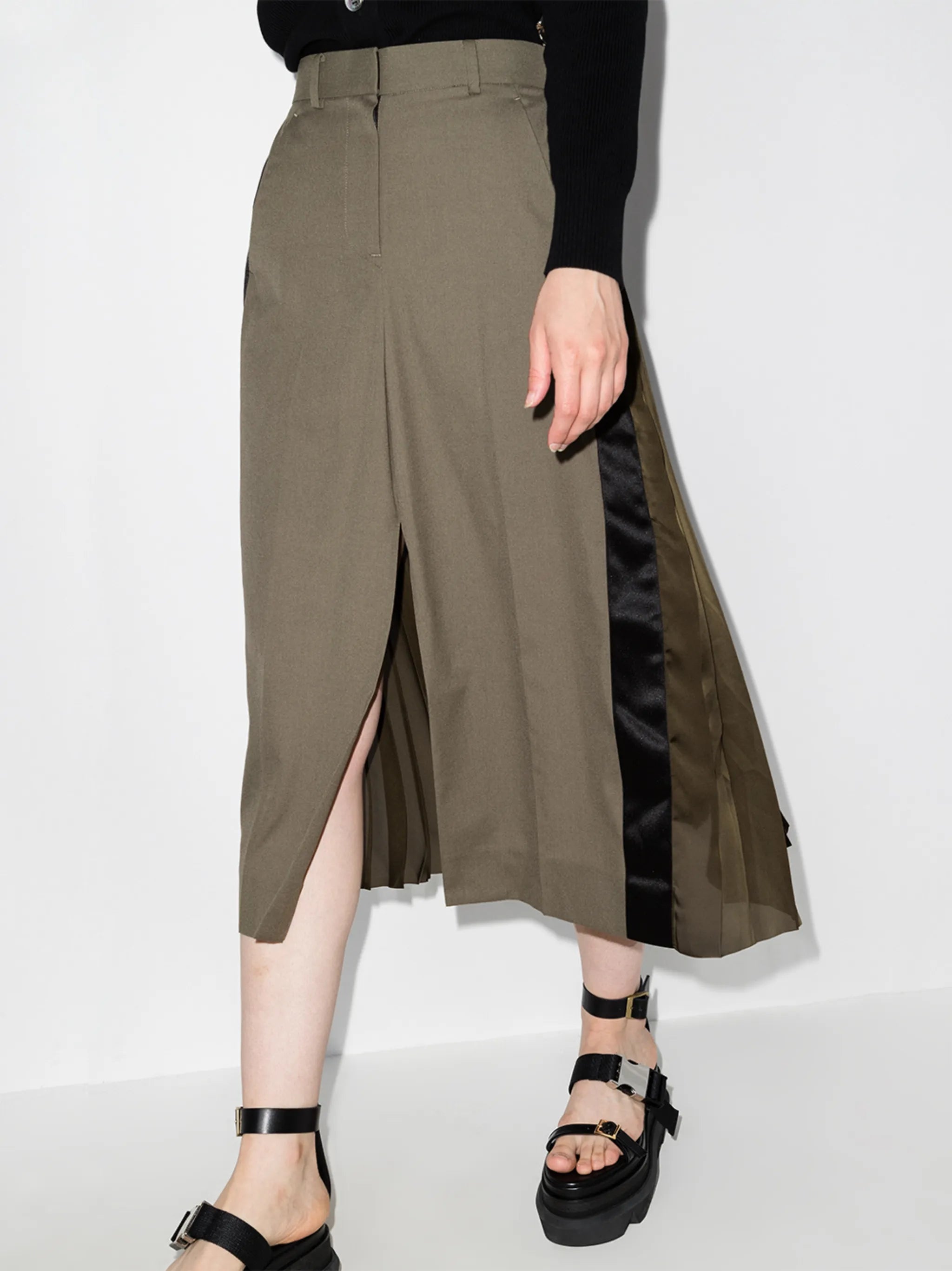 pleated-panel midi skirt
