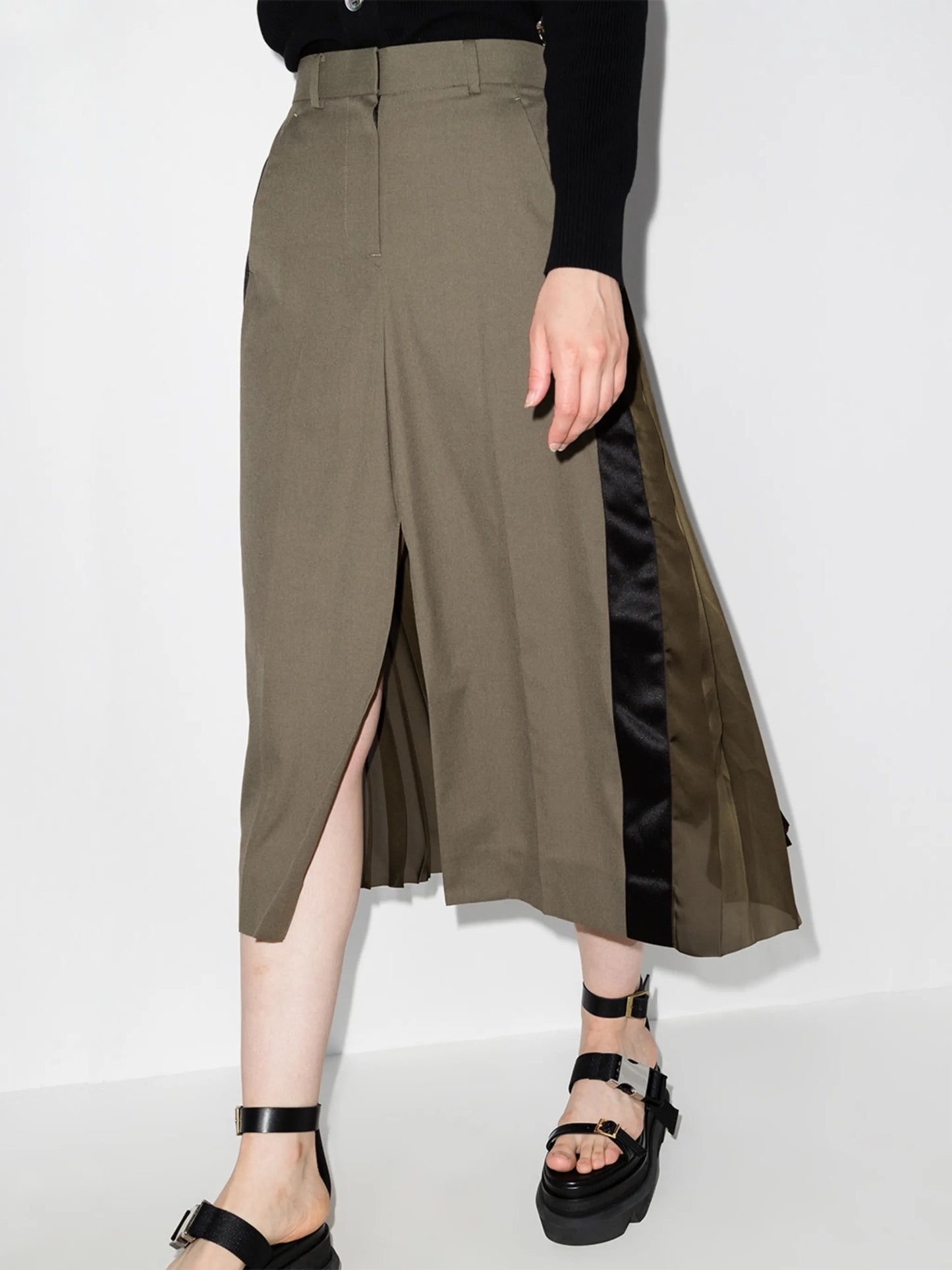 pleated-panel midi skirt