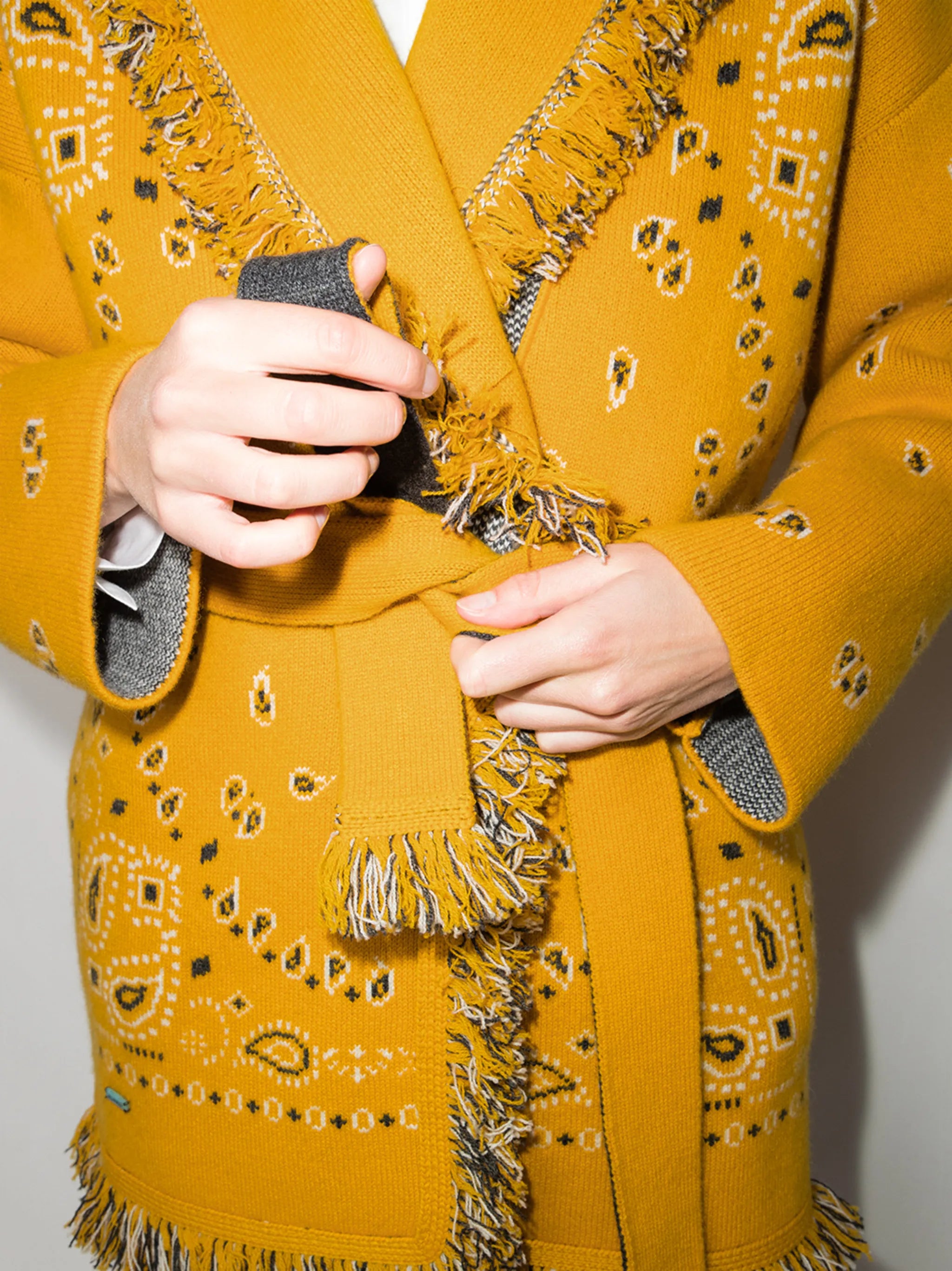 Bandana jacquard belted cardigan