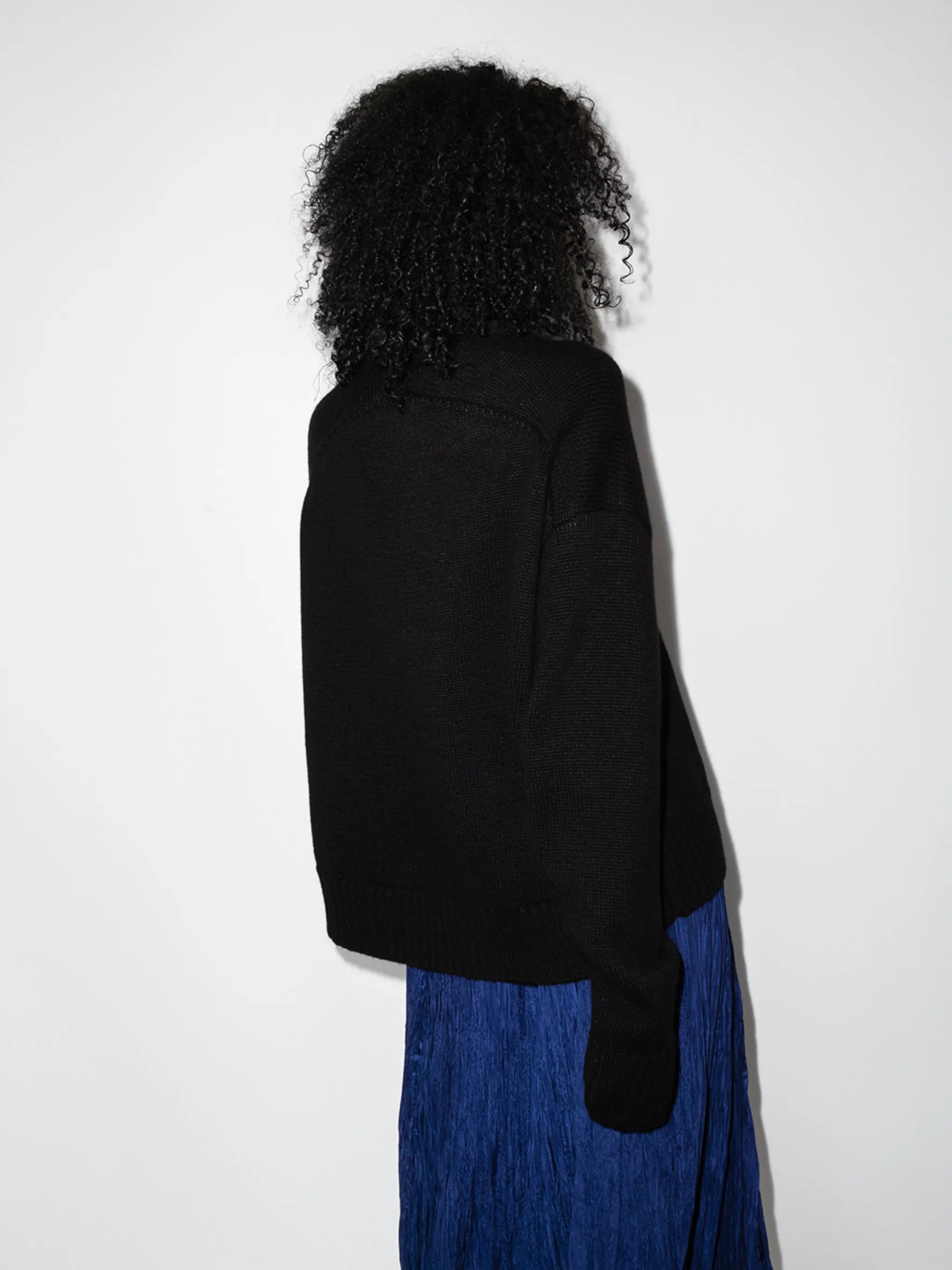 slit high neck jumper