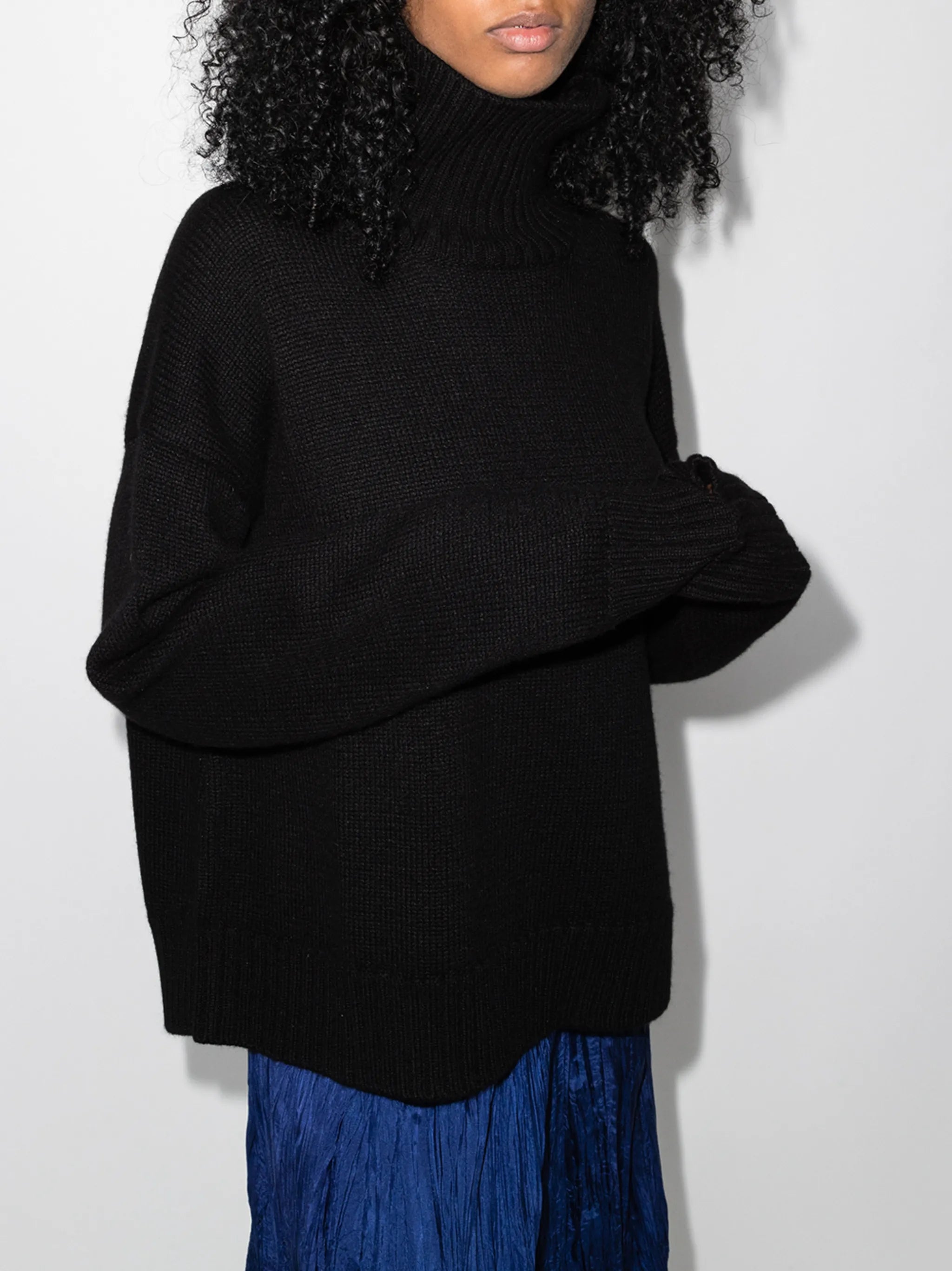 slit high neck jumper