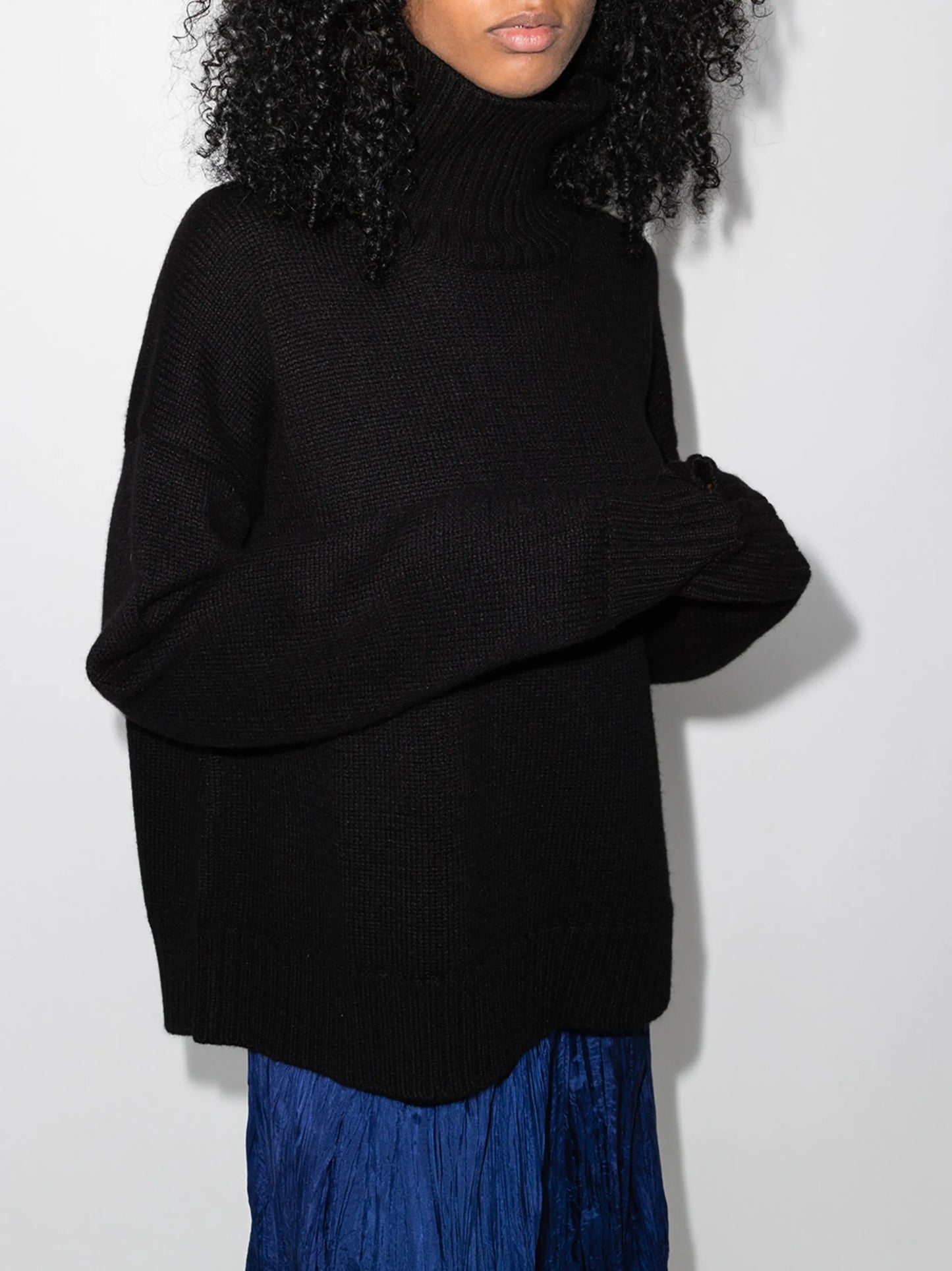slit high neck jumper