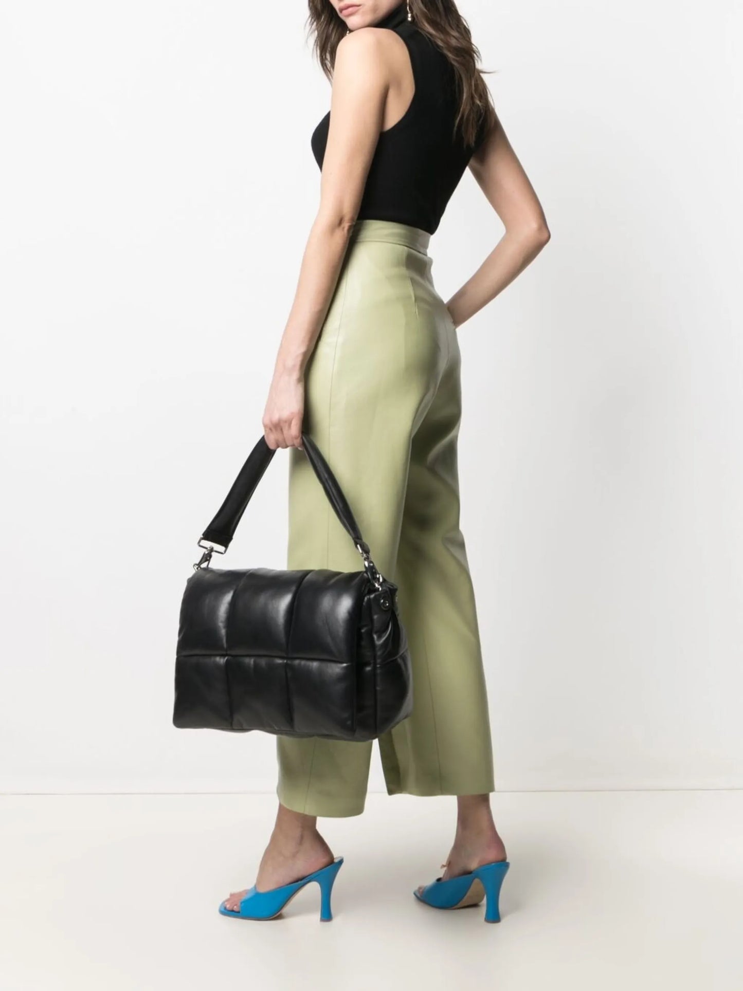 Wanda clutch bag