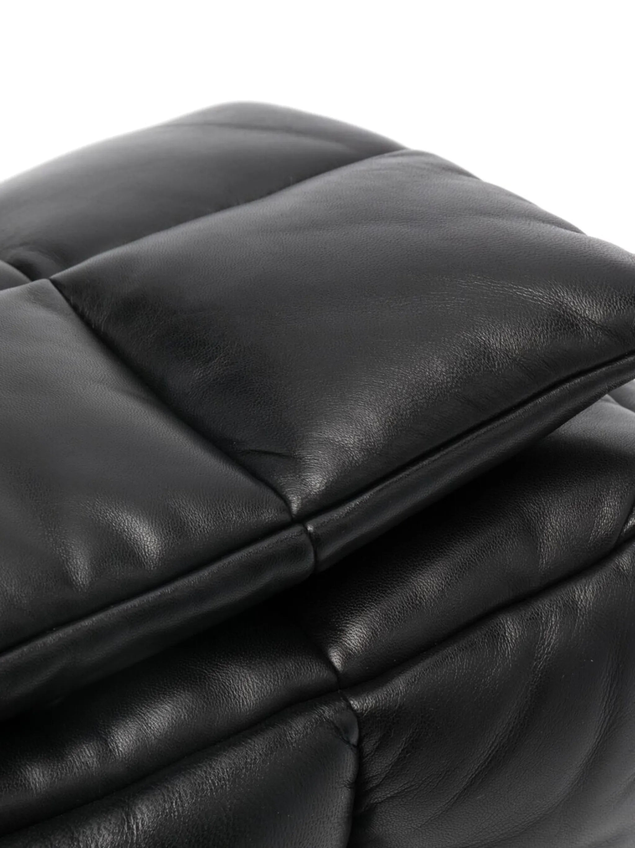 Wanda clutch bag