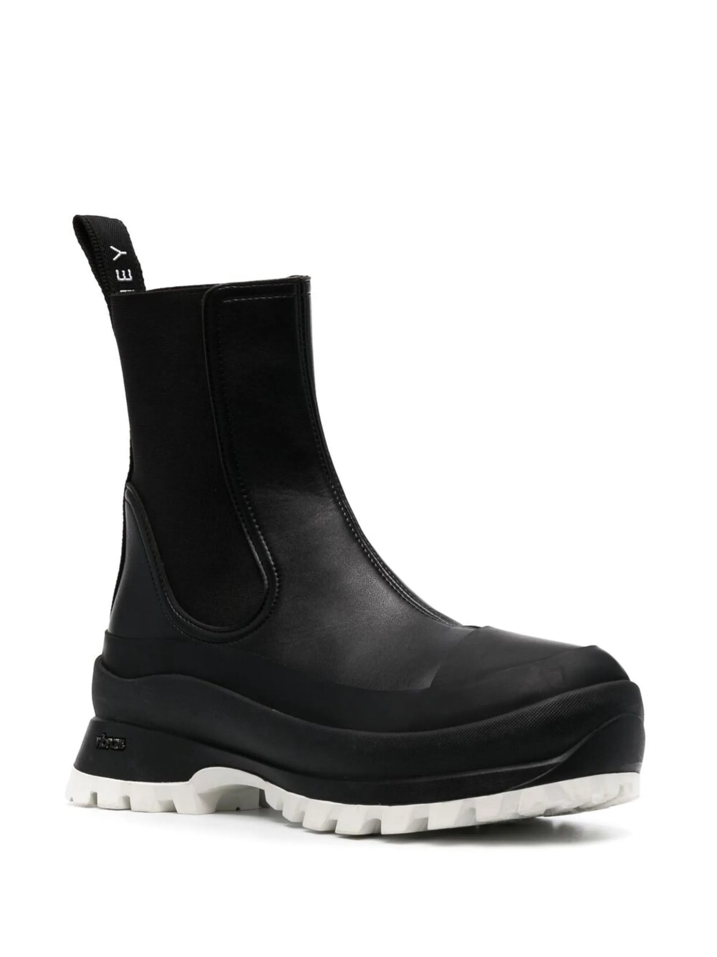 Trace Chelsea boots