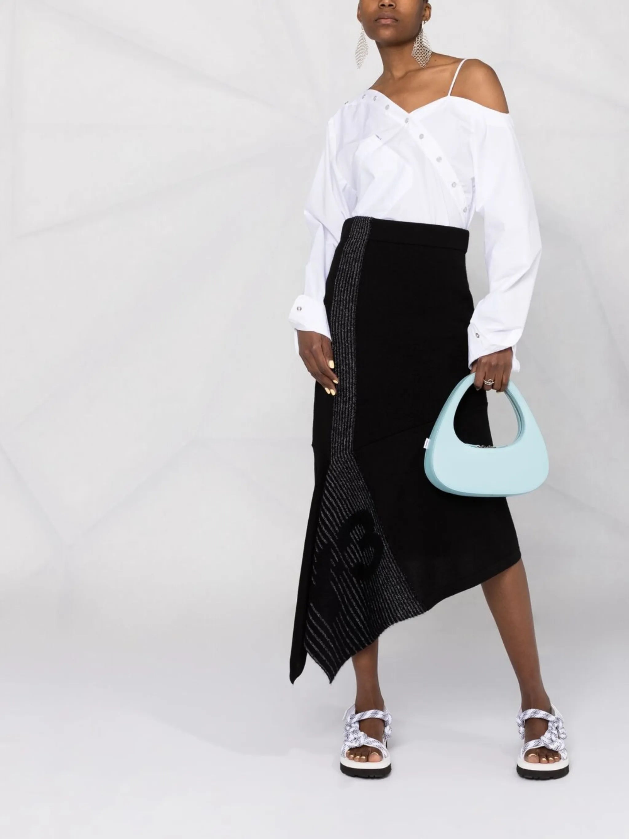 CH1 asymmetric knitted skirt