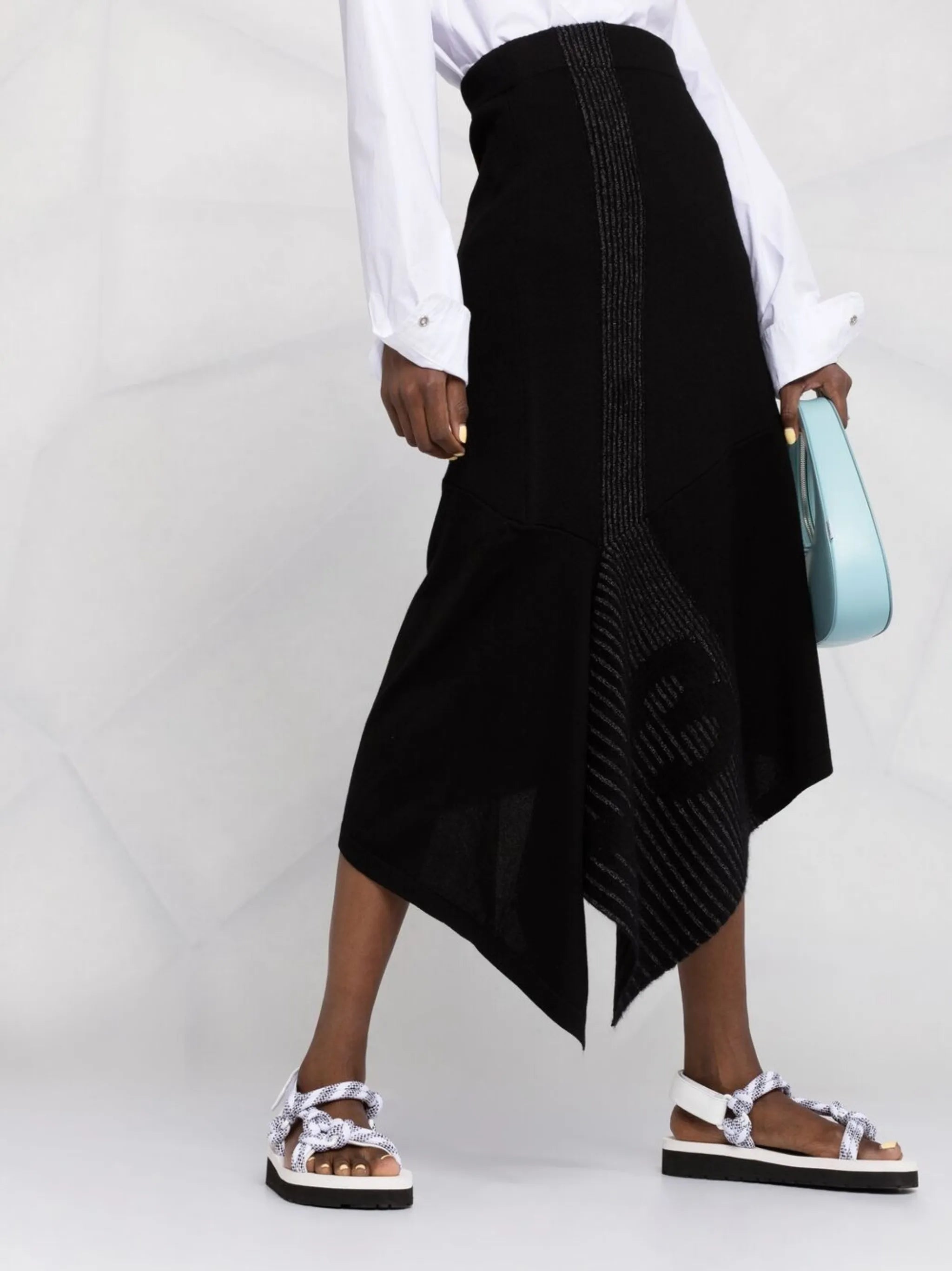 CH1 asymmetric knitted skirt