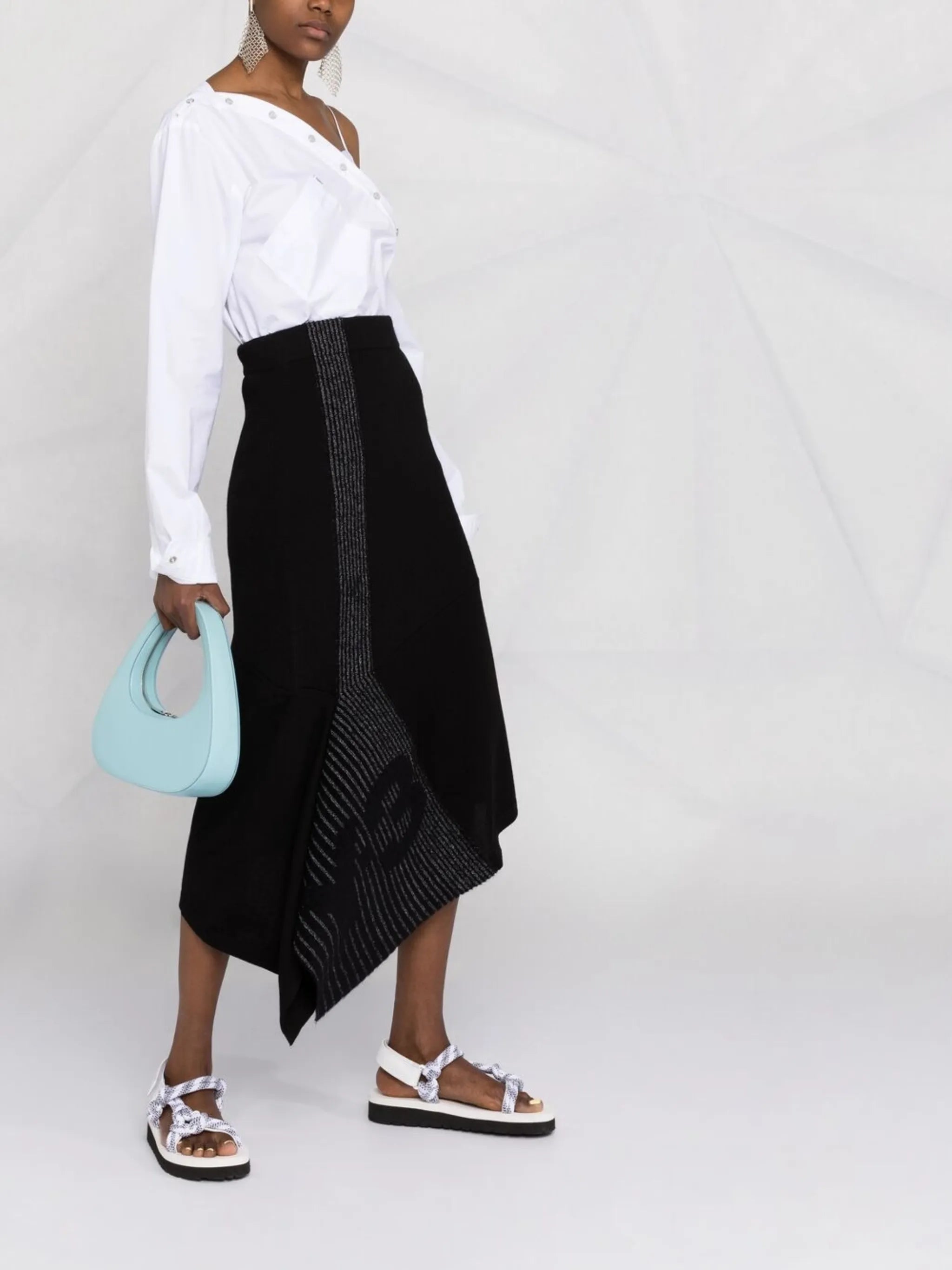 CH1 asymmetric knitted skirt