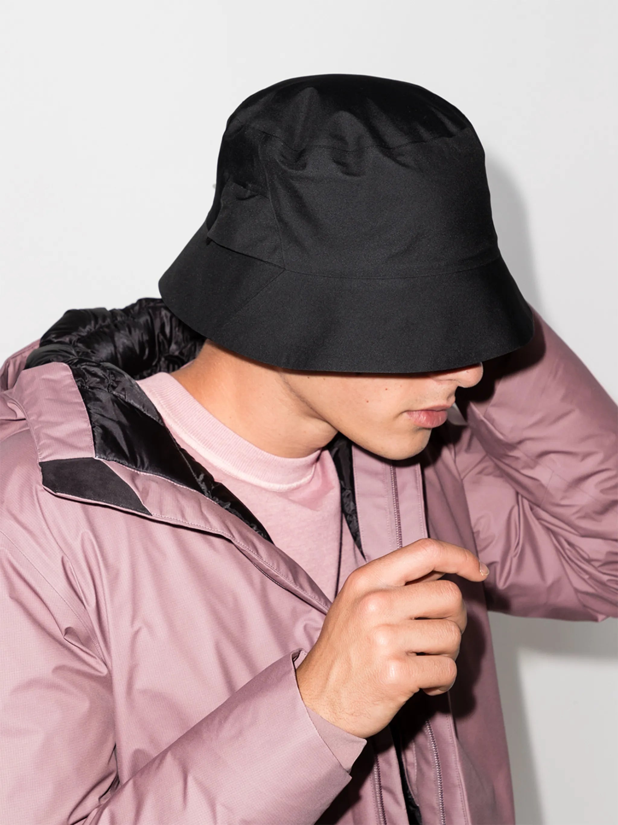 GORE-TEX 3 layer C-KNIT™ bucket hat