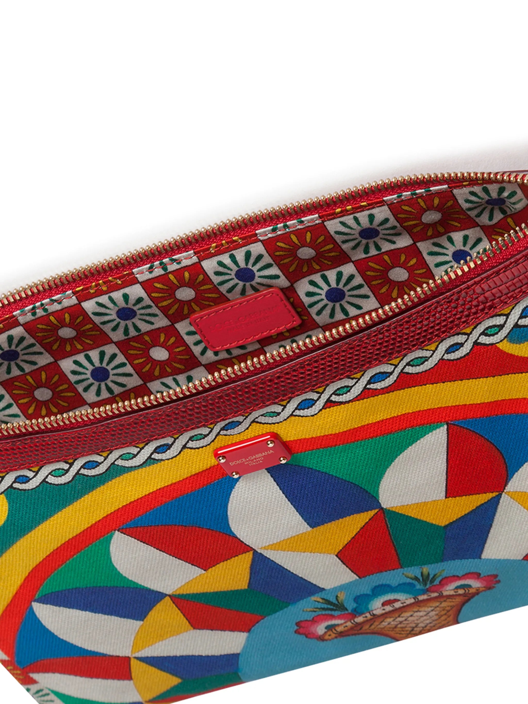 graphic-print zip-fastening purse