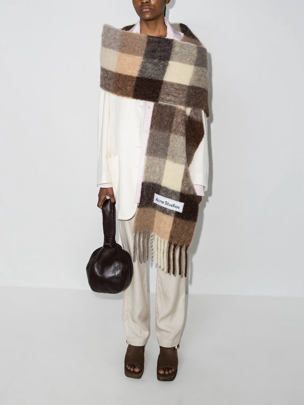 Vally checkered fringed scarf