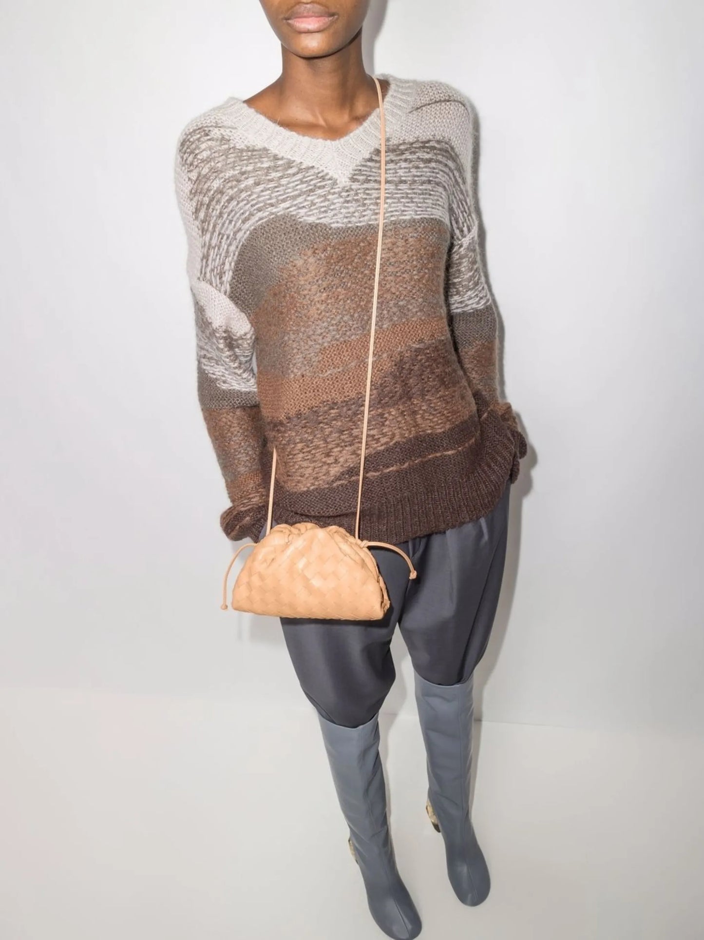 The Pouch Intrecciato bag