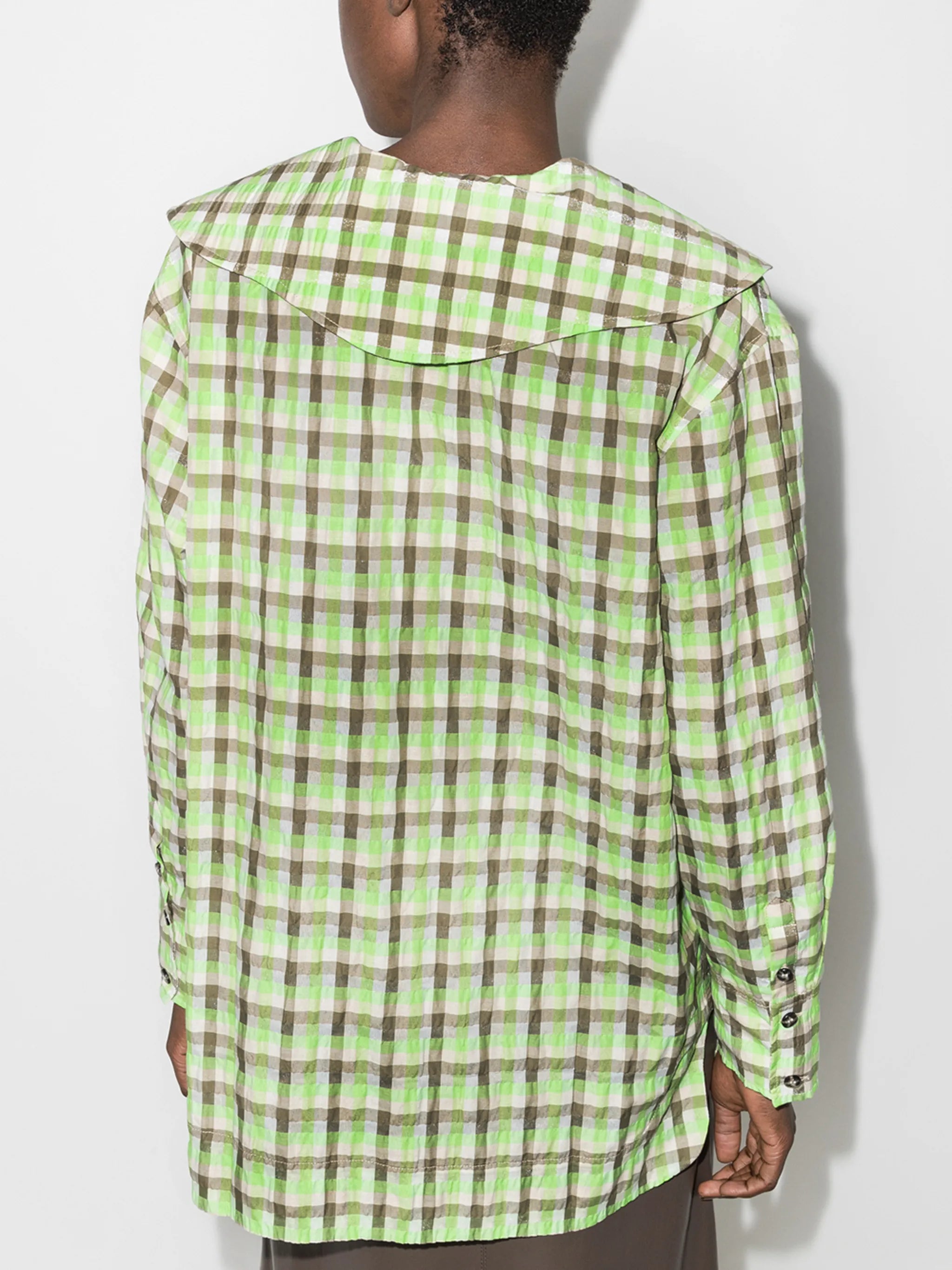wide-collar checked shirt
