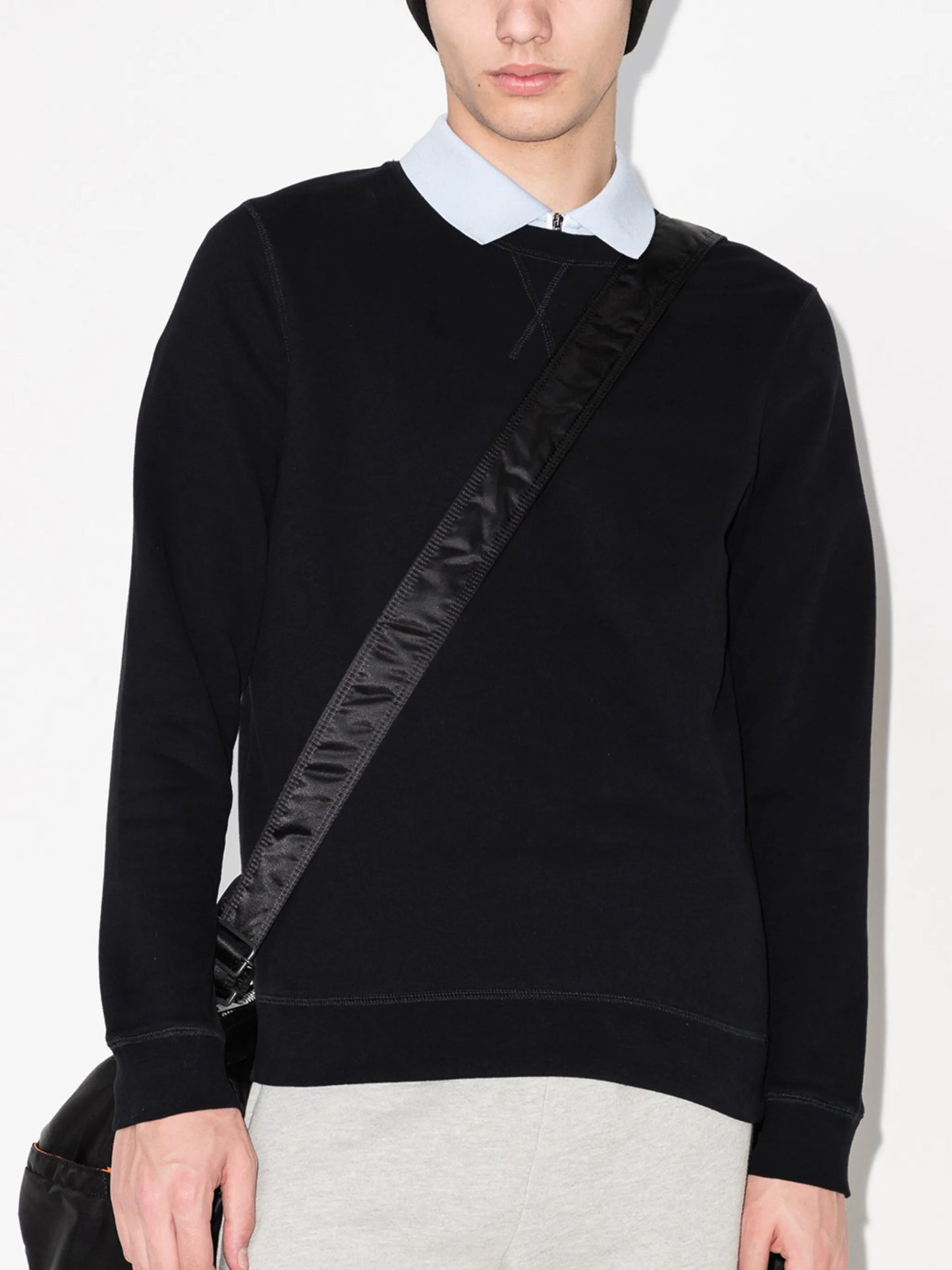 crew-neck long-sleeve sweatshirt