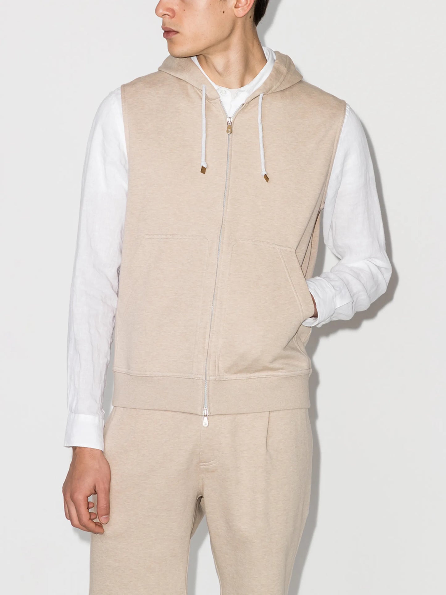 sleeveless zip-up hoodie