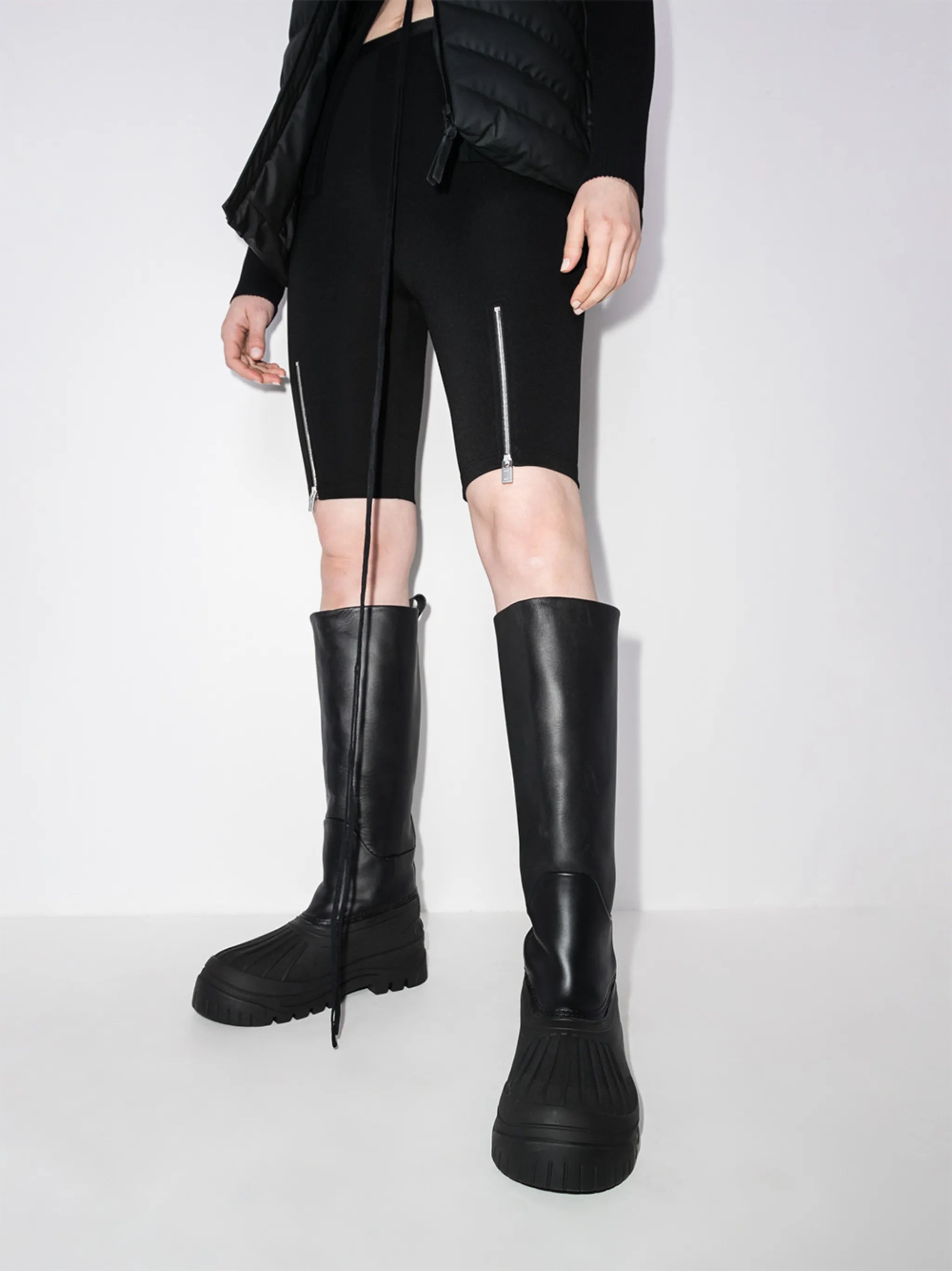 Cryo knee-high platform boots