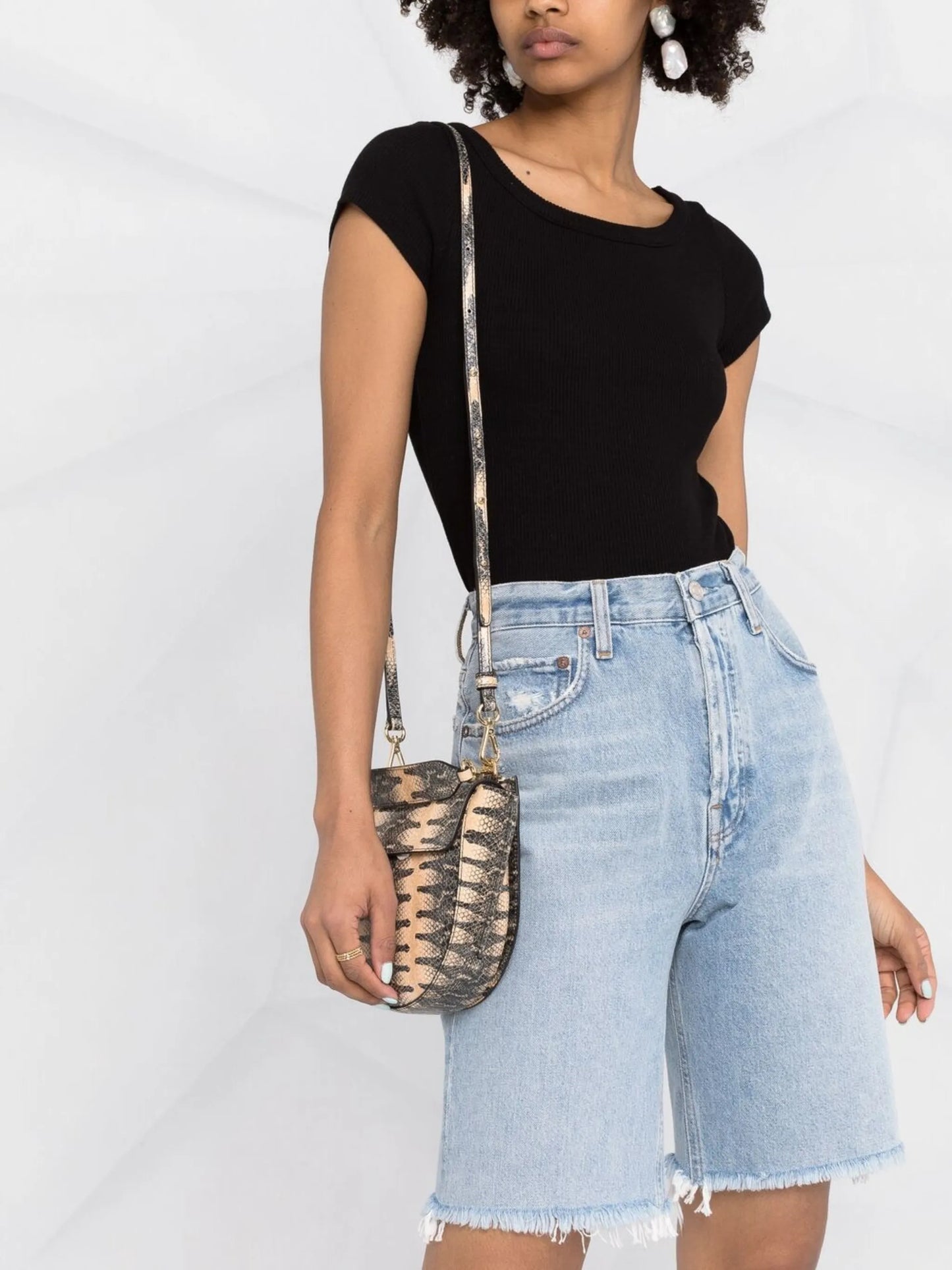 high-rise knee-length jeans