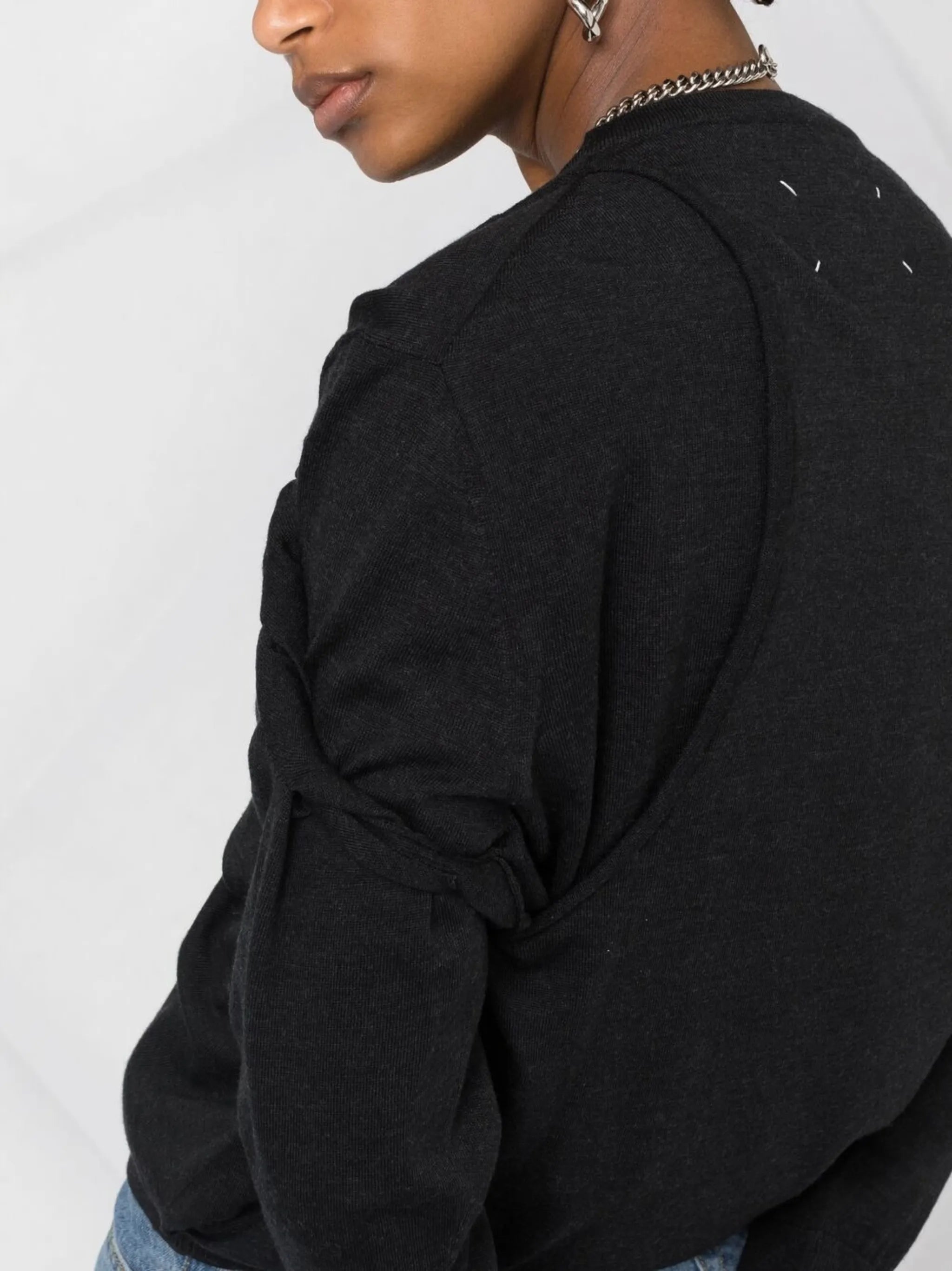 V-neck ruched jumper