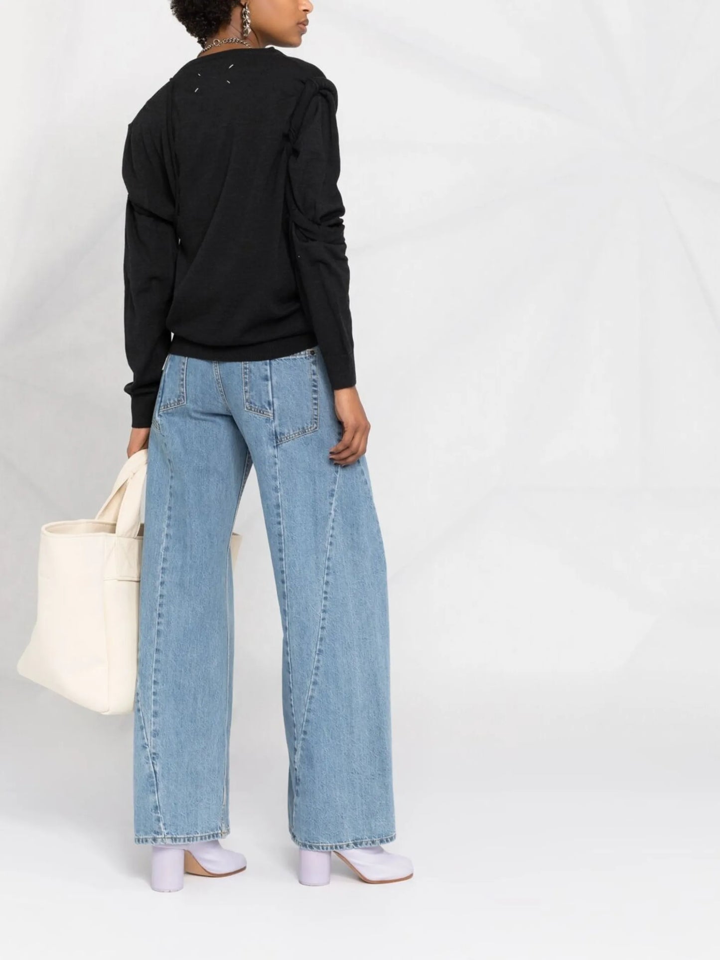 V-neck ruched jumper